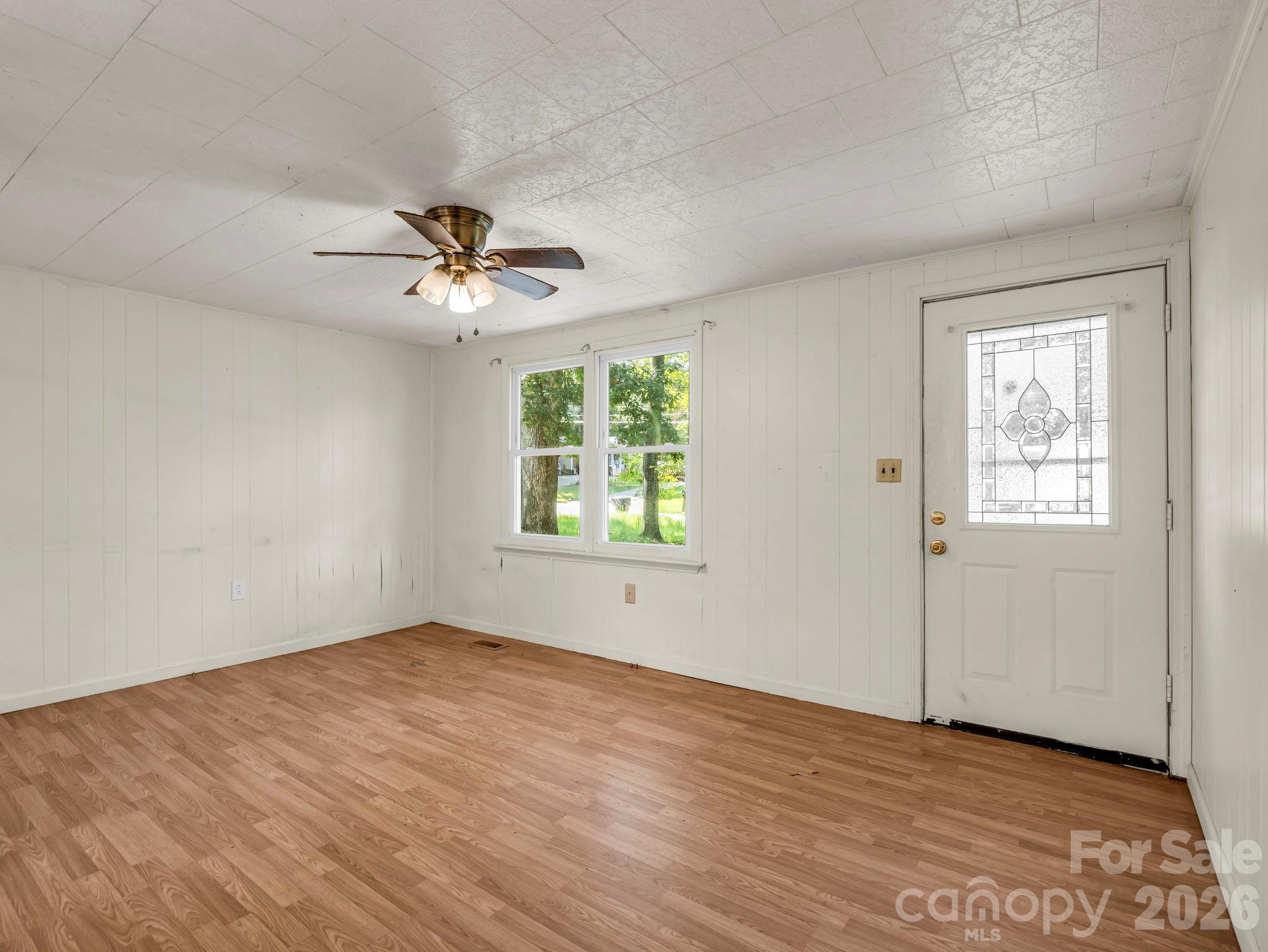 254 Oldcastle Lane 49 Property Photo 4