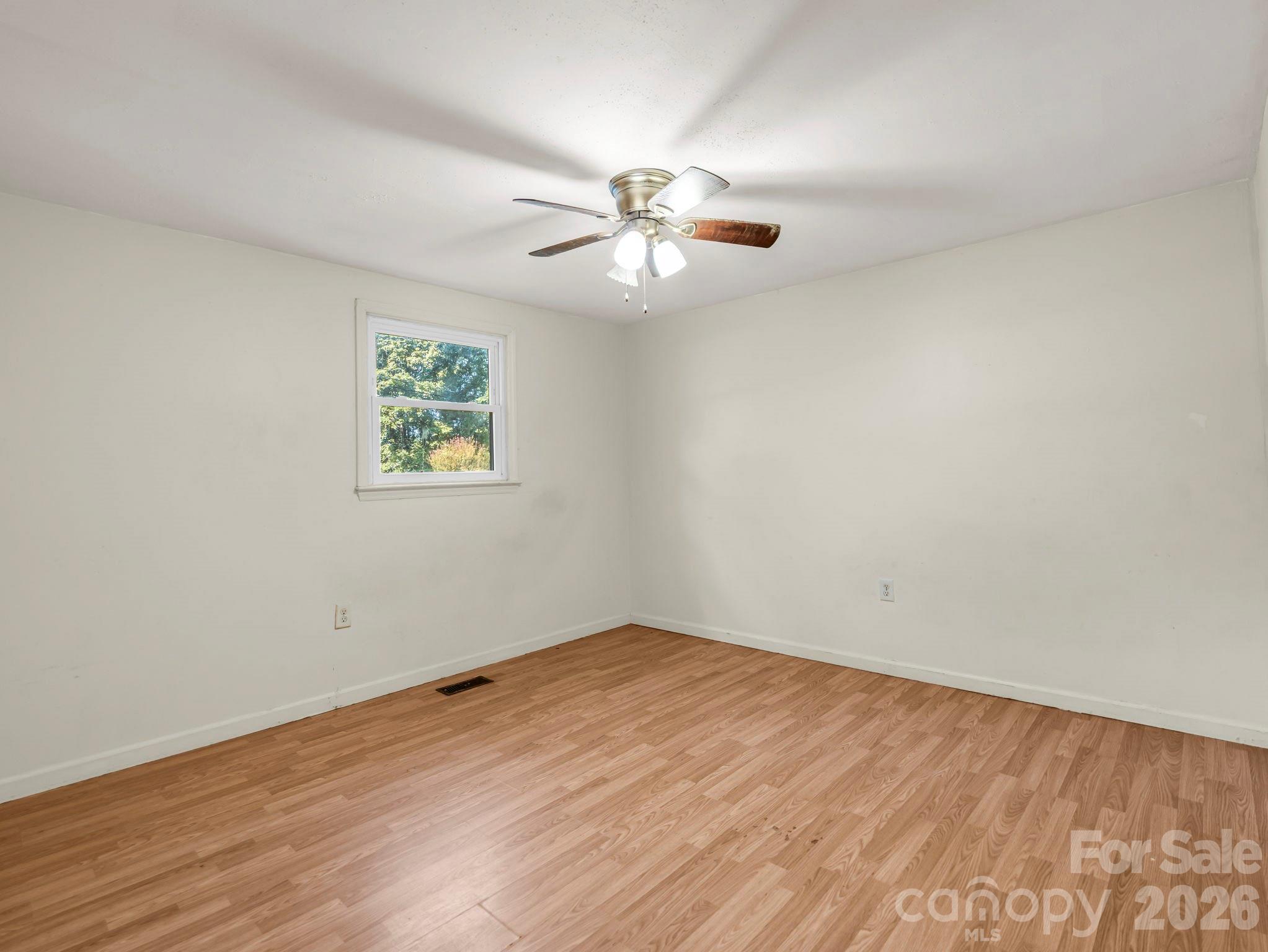 254 Oldcastle Lane 49 Property Photo 9