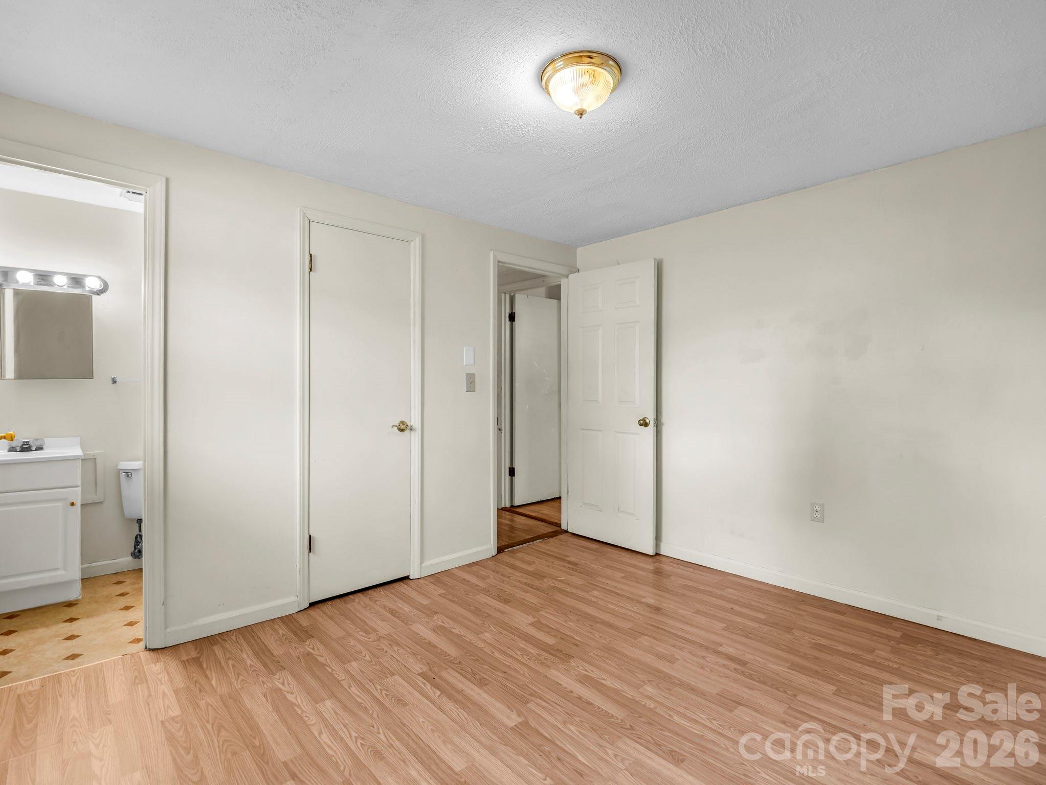 254 Oldcastle Lane 49 Property Photo 10