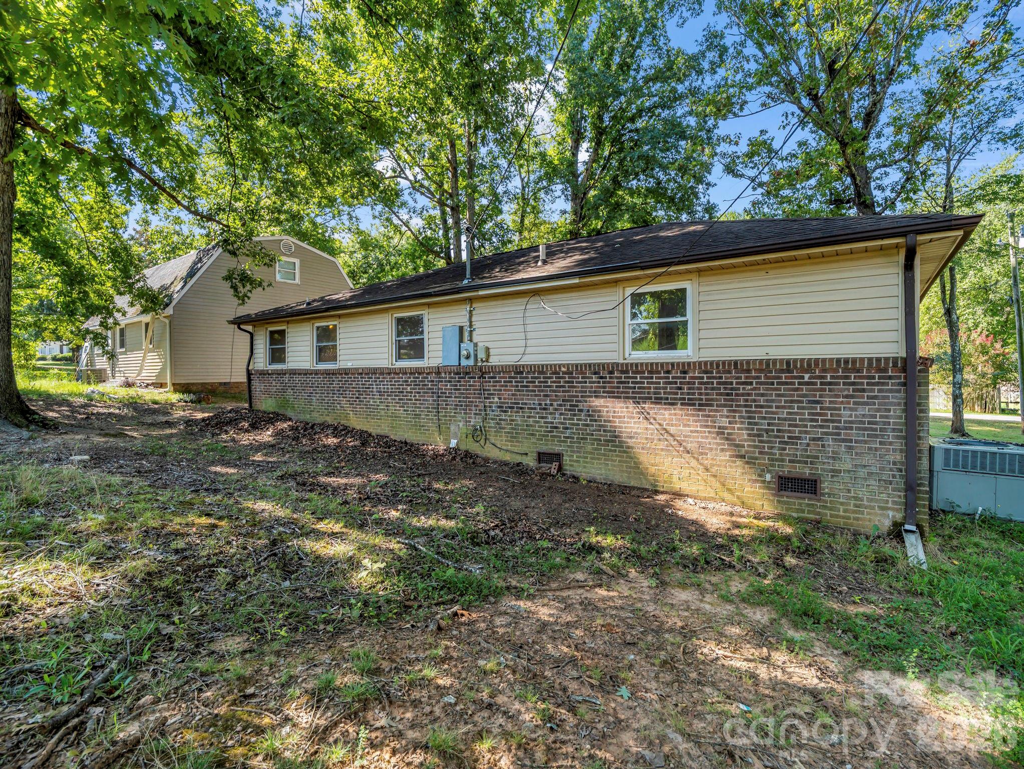 254 Oldcastle Lane 49 Property Photo 16