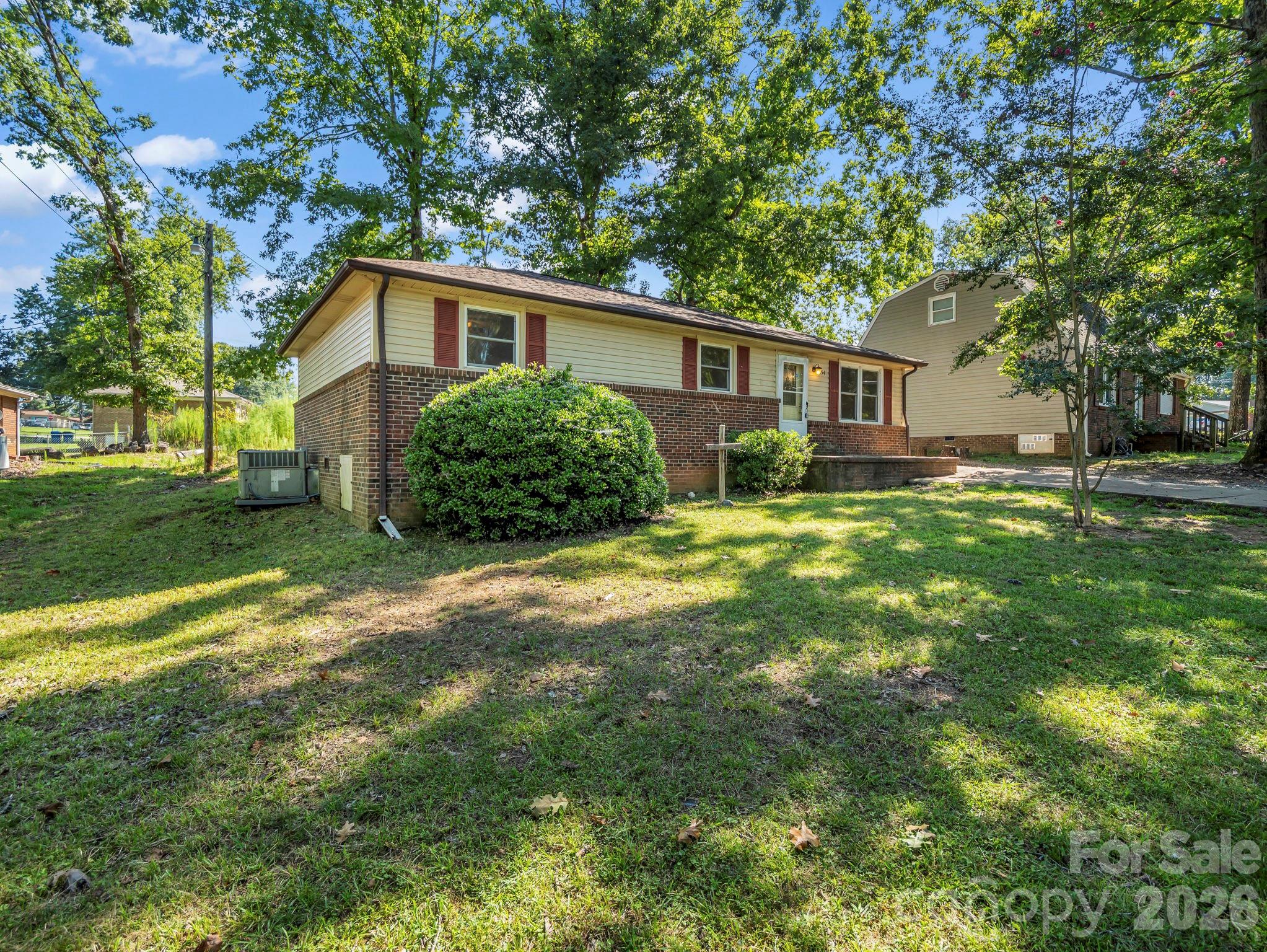 254 Oldcastle Lane 49 Property Photo 17