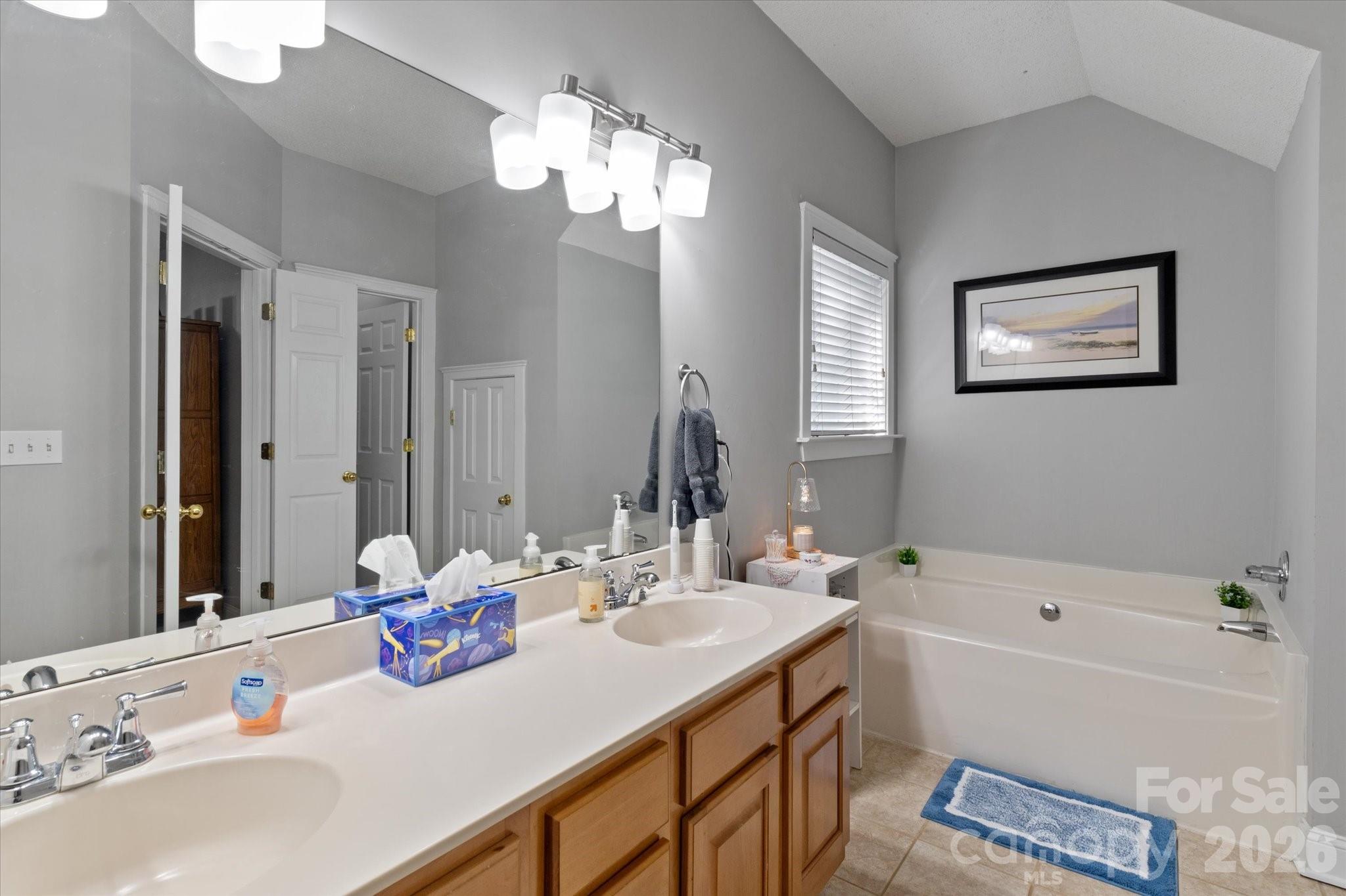 13502 Glencreek Lane Property Photo 20