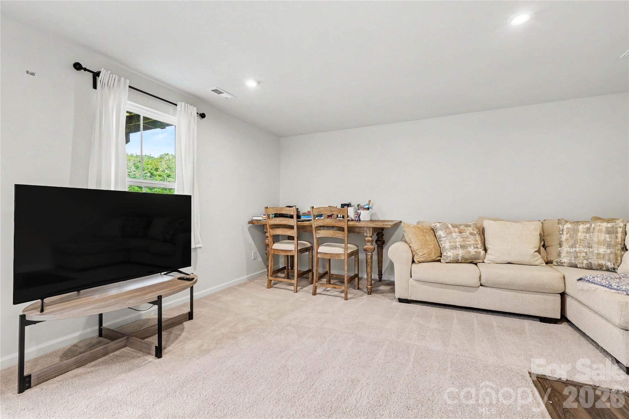 409 Lahinch Drive Property Photo 4