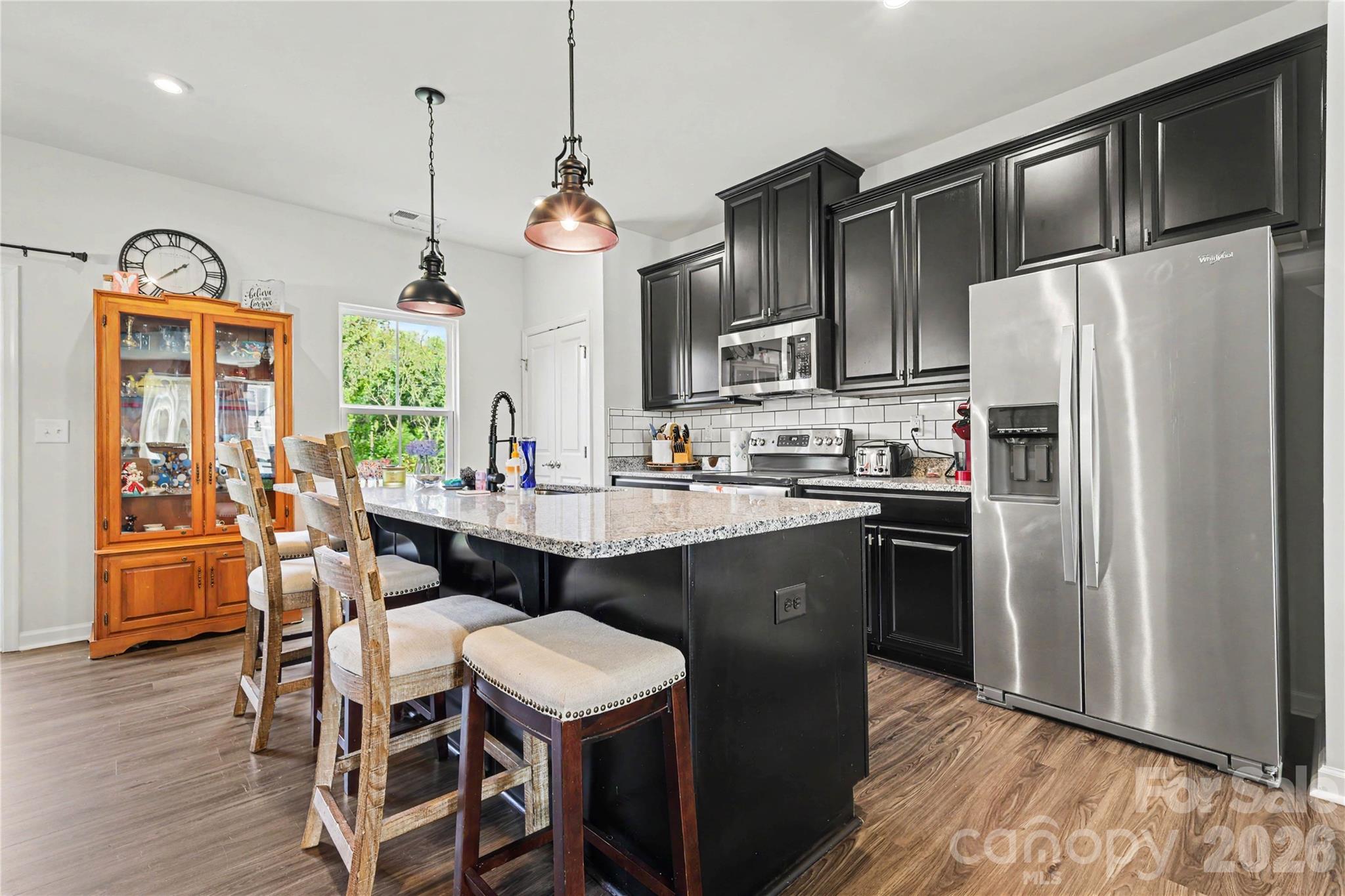 409 Lahinch Drive Property Photo 7