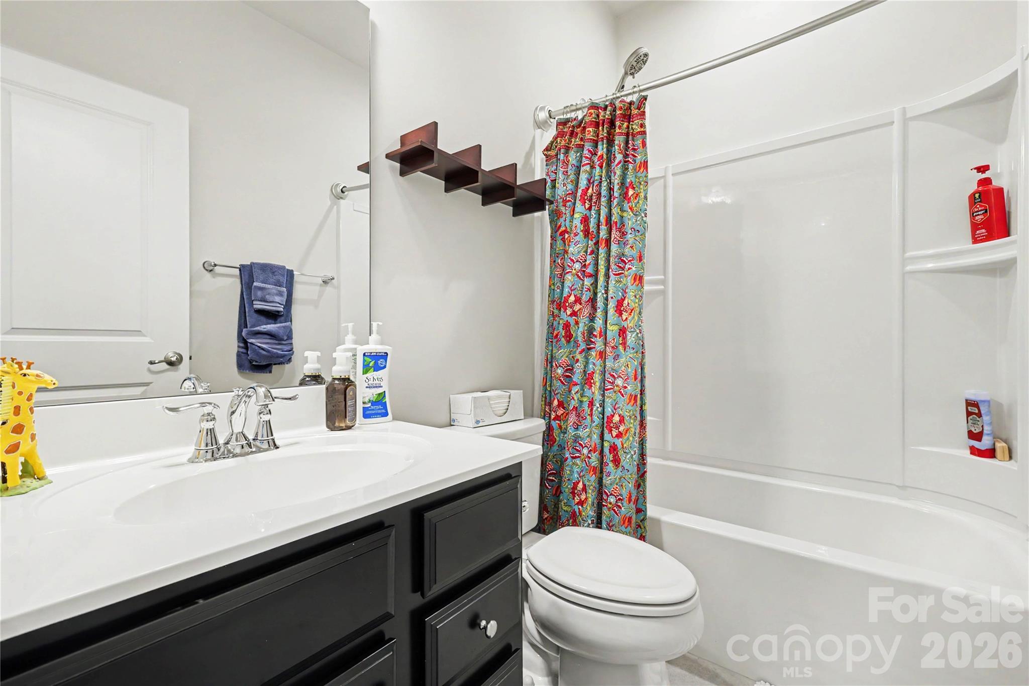 409 Lahinch Drive Property Photo 15