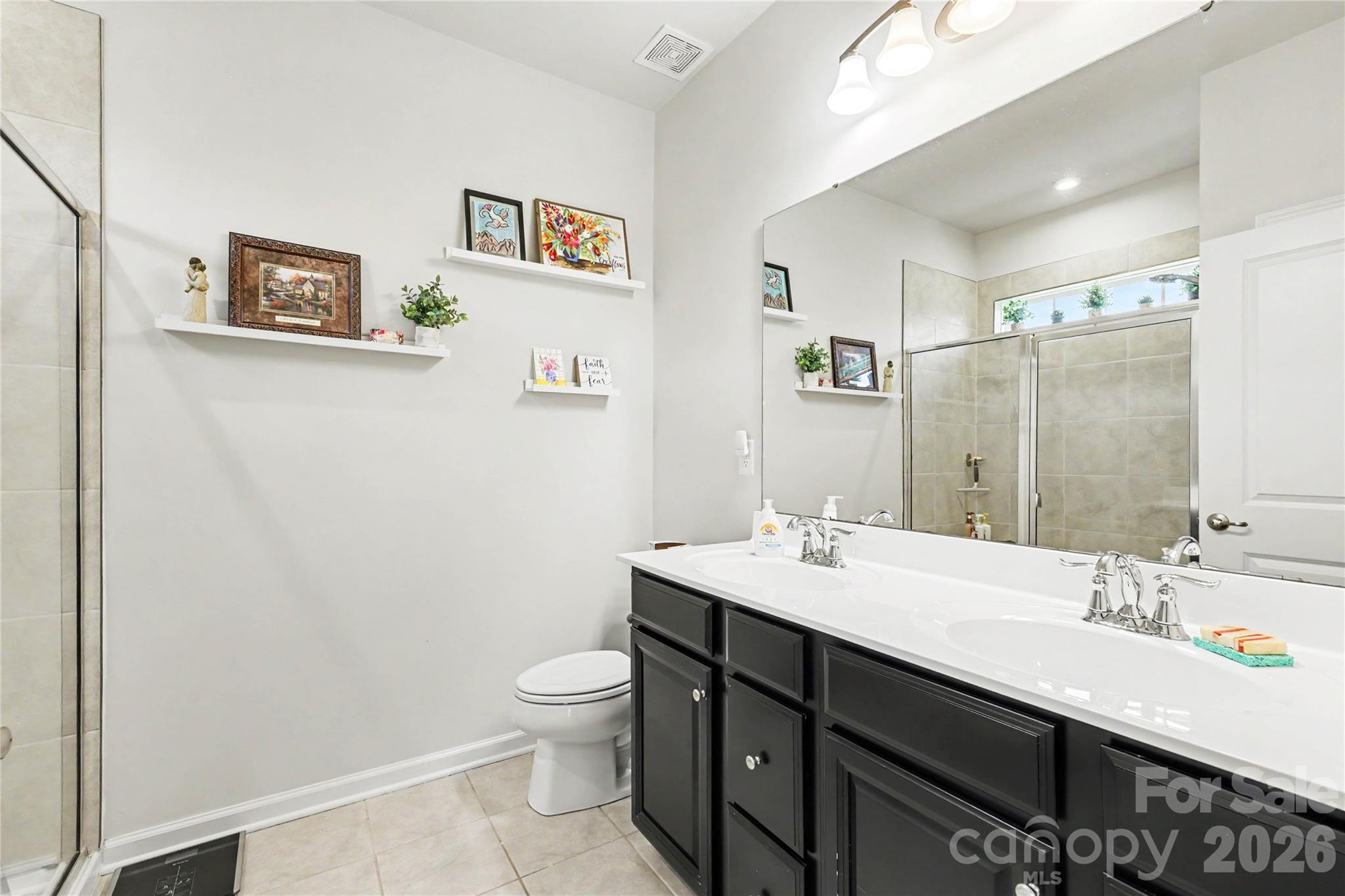 409 Lahinch Drive Property Photo 16