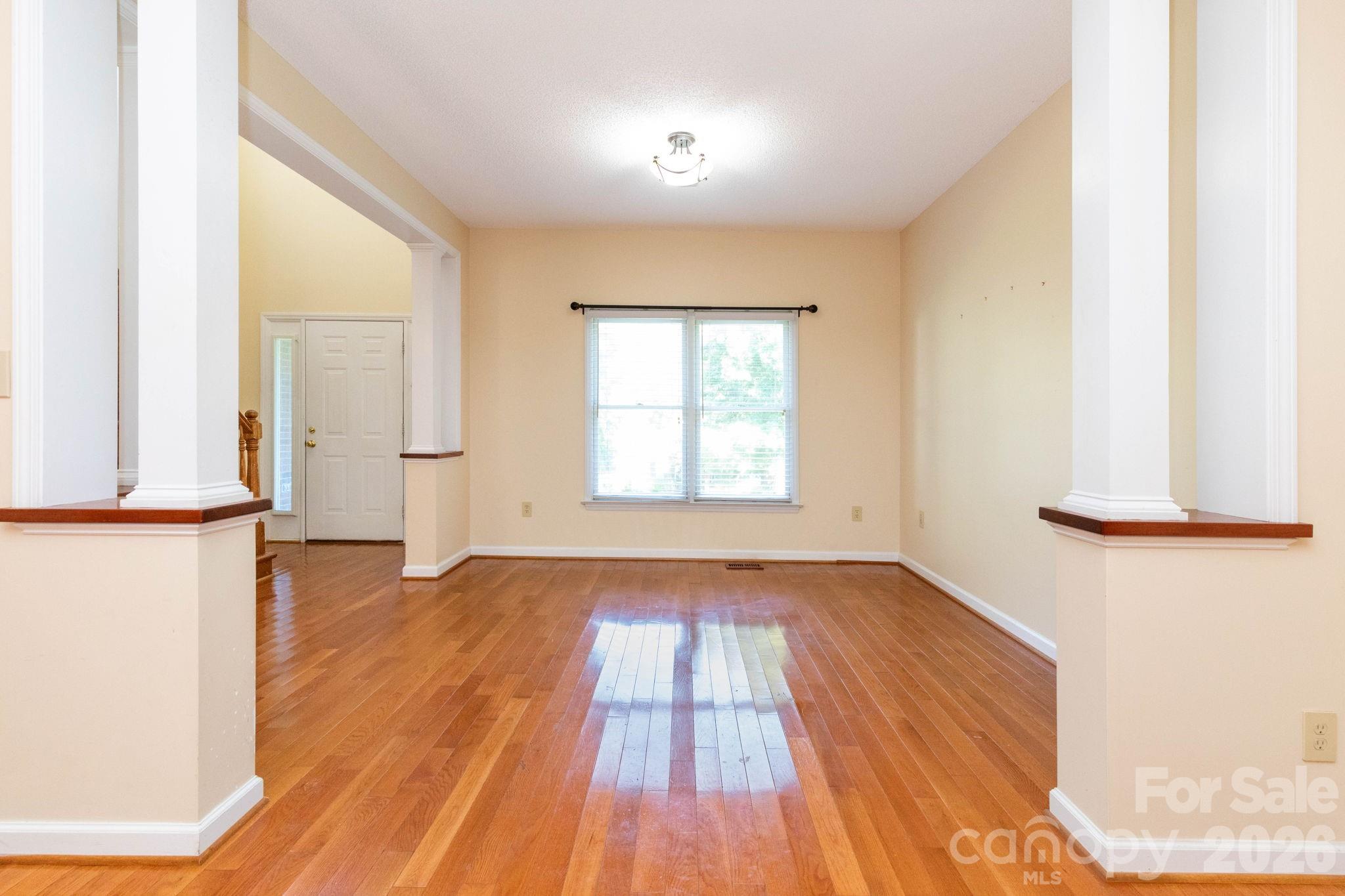 2507 Ashley Court Property Photo 3