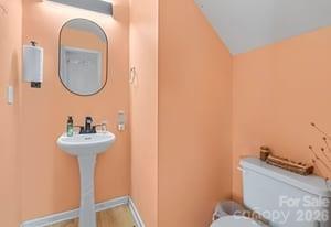 5616 Linda Vista Lane Property Photo 10