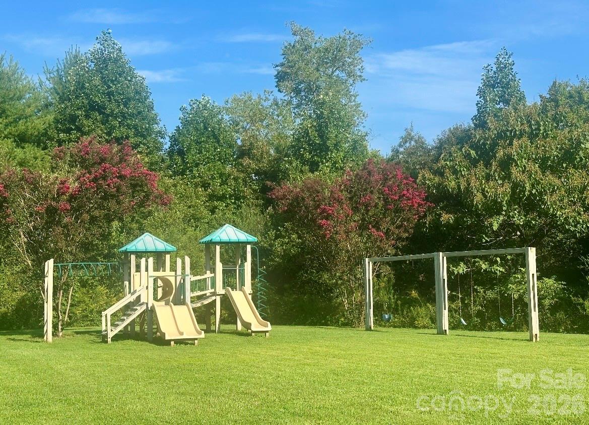117 Sovereign Lane Property Photo 6