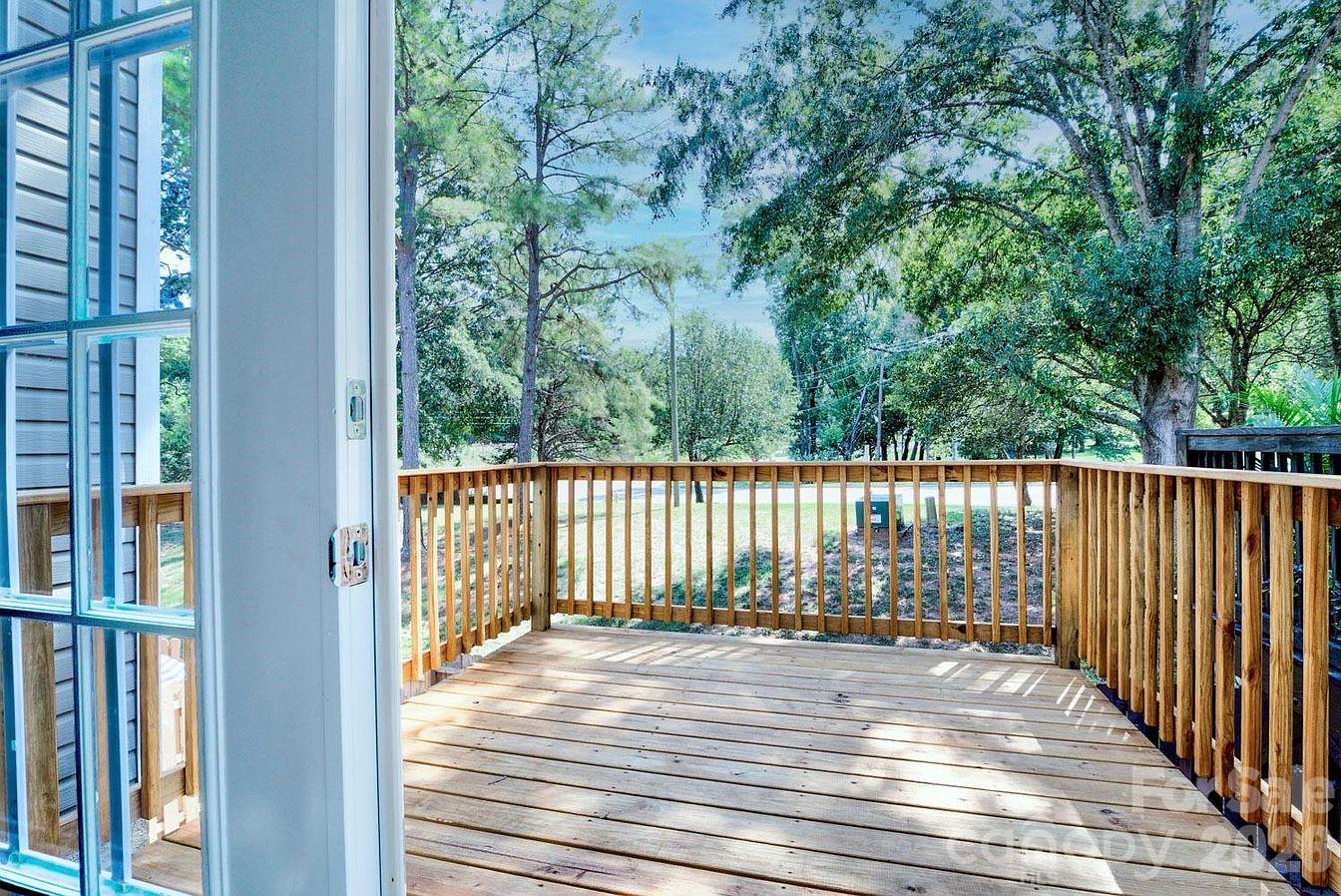 9604 Vinca Circle D Property Photo 16