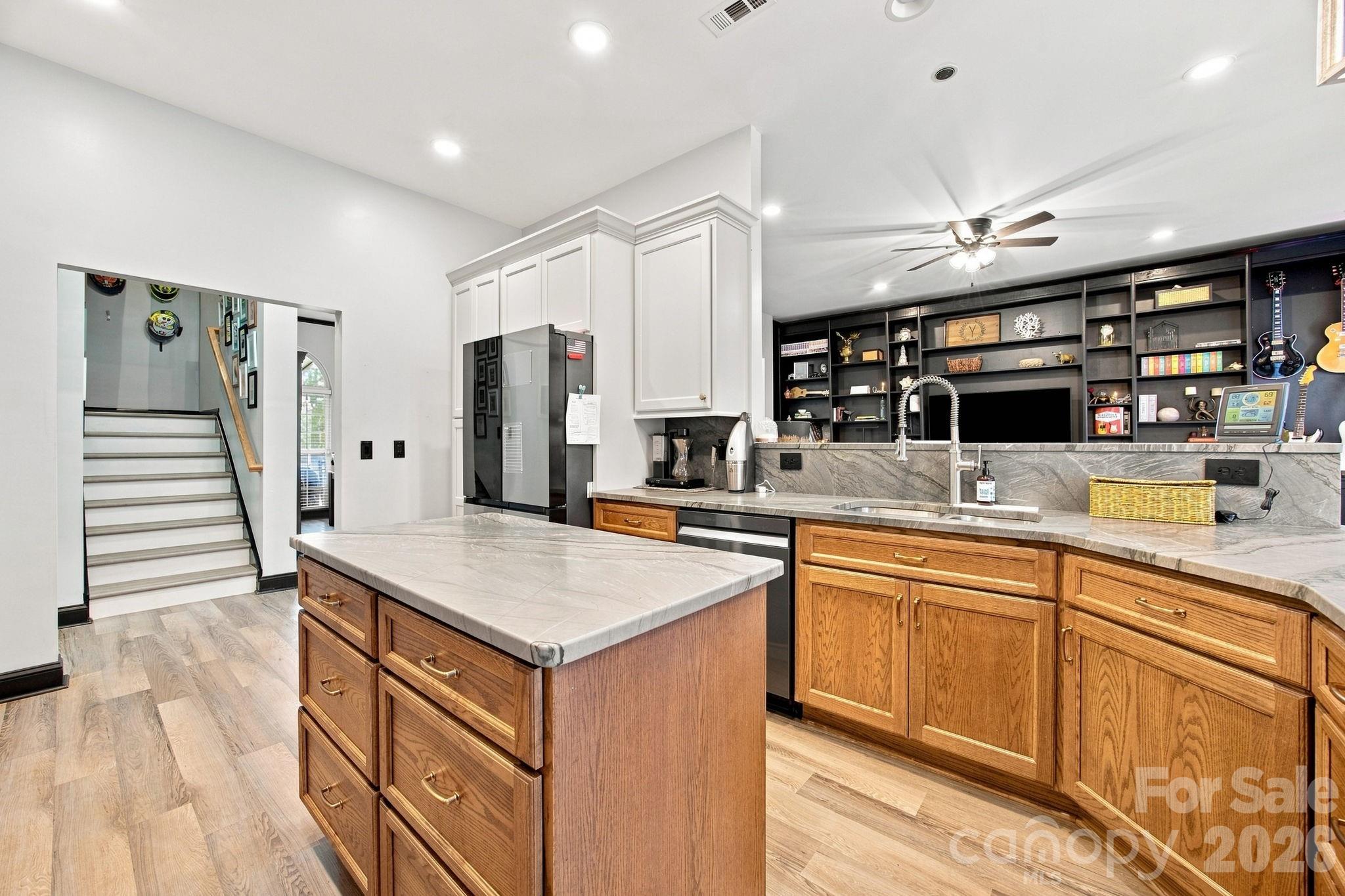 9900 Tufts Drive Property Photo 13