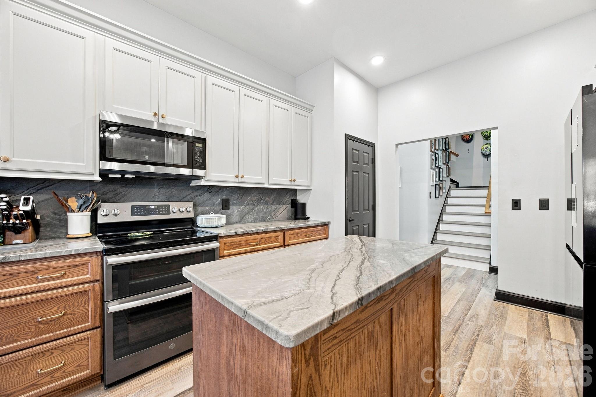 9900 Tufts Drive Property Photo 14