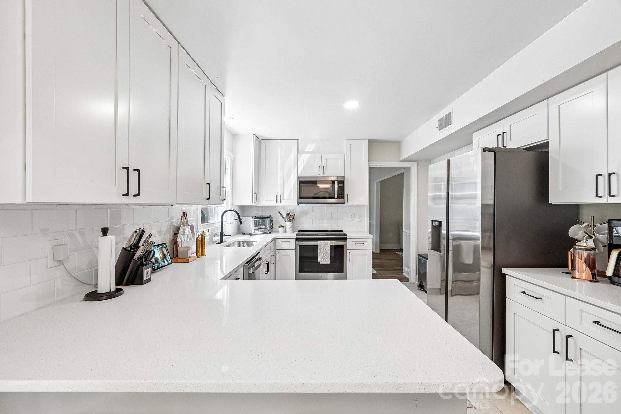 2947 Heathgate Road Property Photo 24