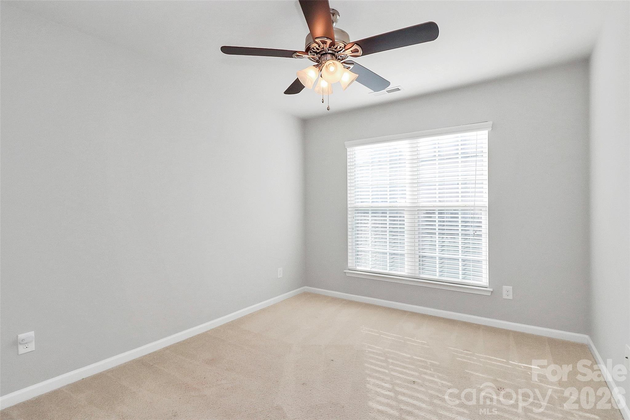 1929 Royal Gorge Avenue Property Photo 11