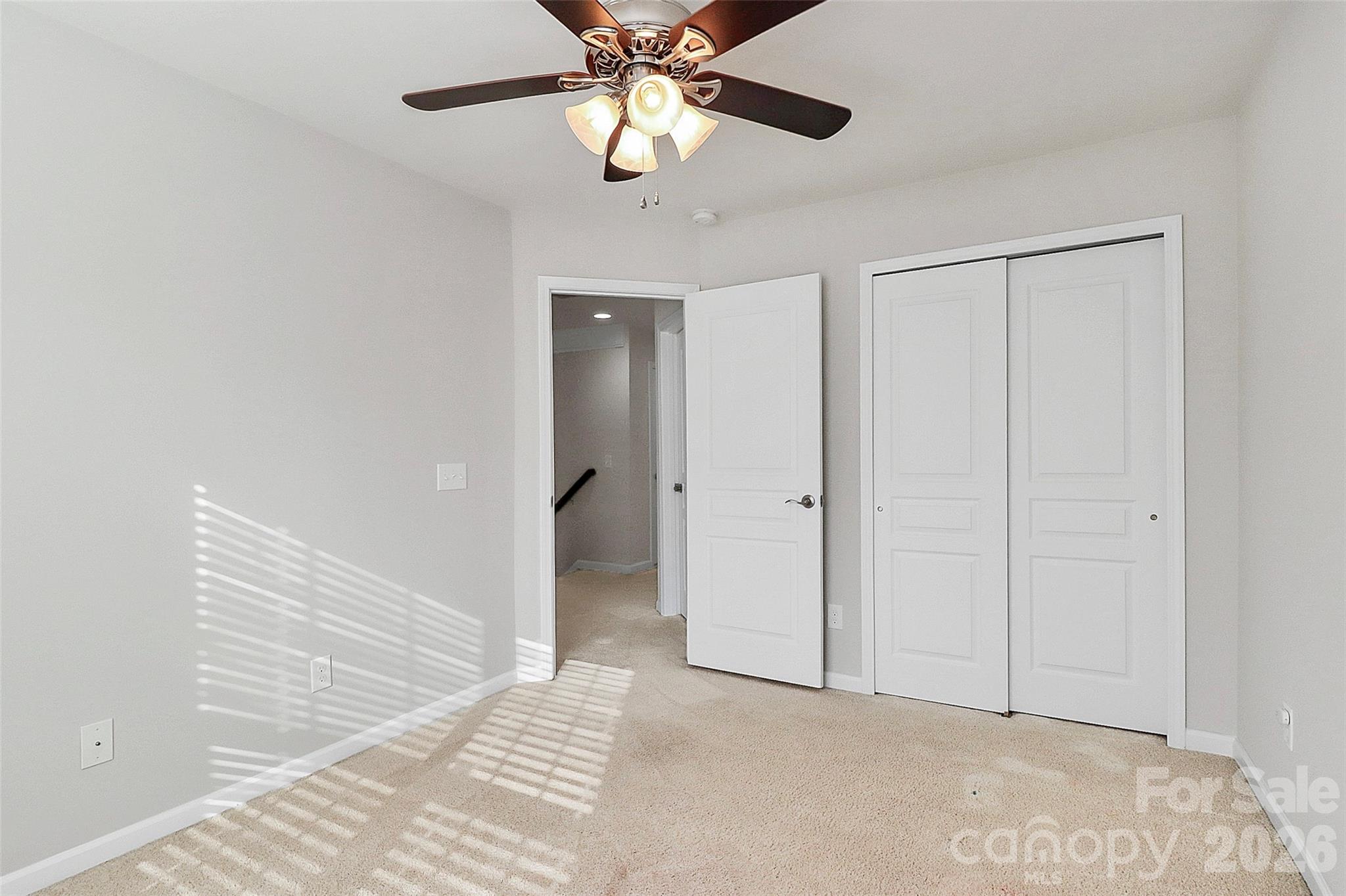 1929 Royal Gorge Avenue Property Photo 12