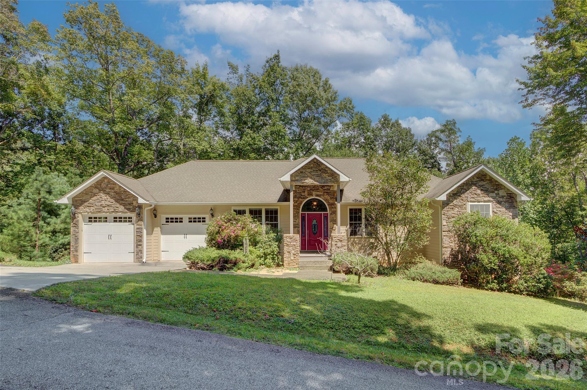 98 Soapstone Creek Drive Property Photo 1
