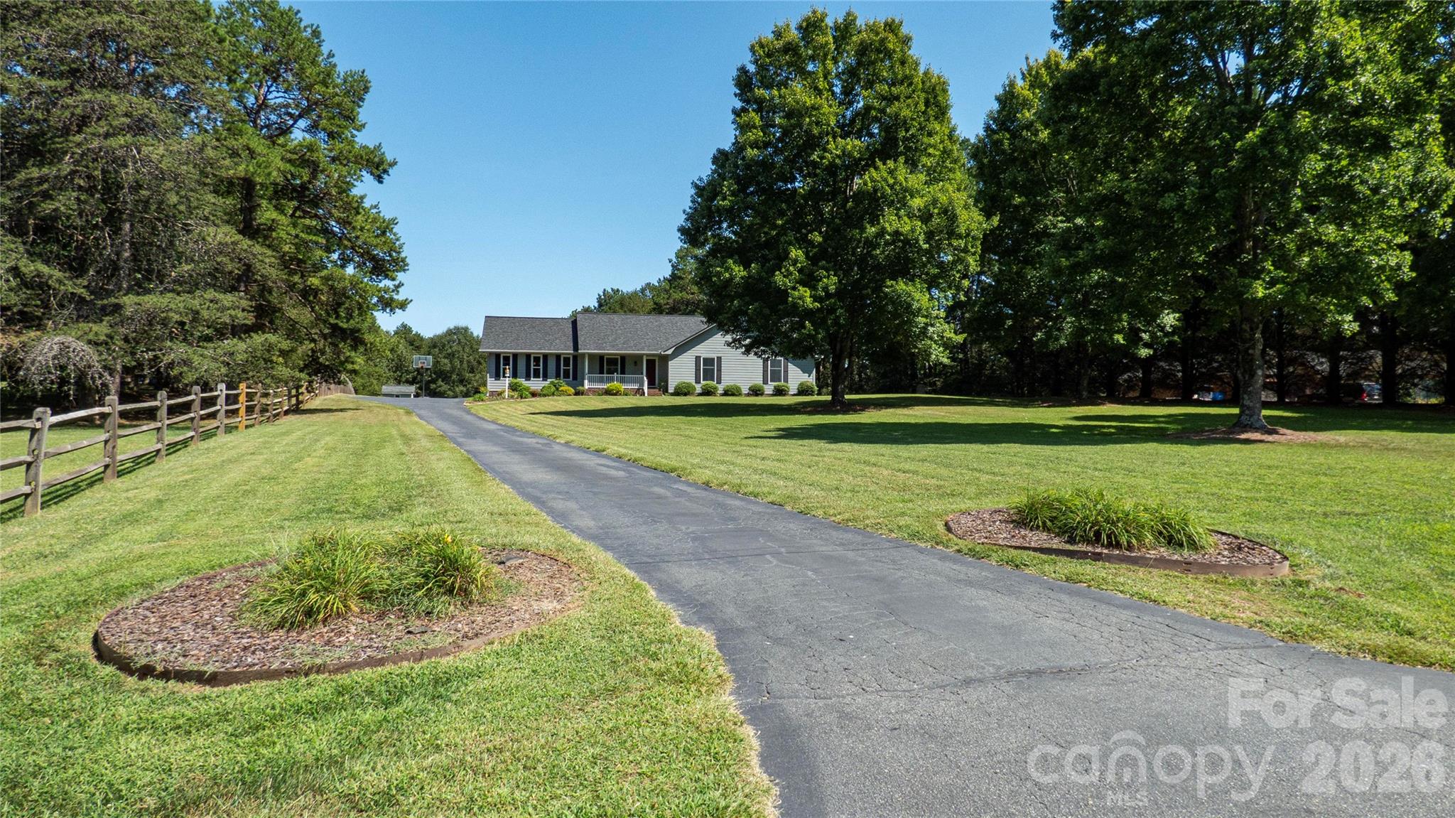 187 Sunfish Drive Property Photo 1