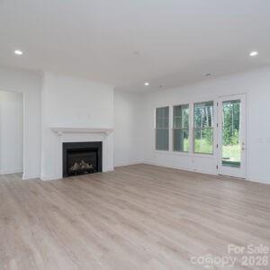 3216 Timber Run Lane Property Photo 5