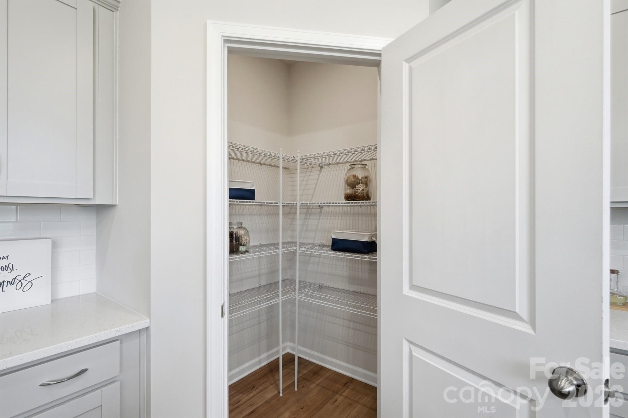 1448 Mccollum Street Property Photo 10