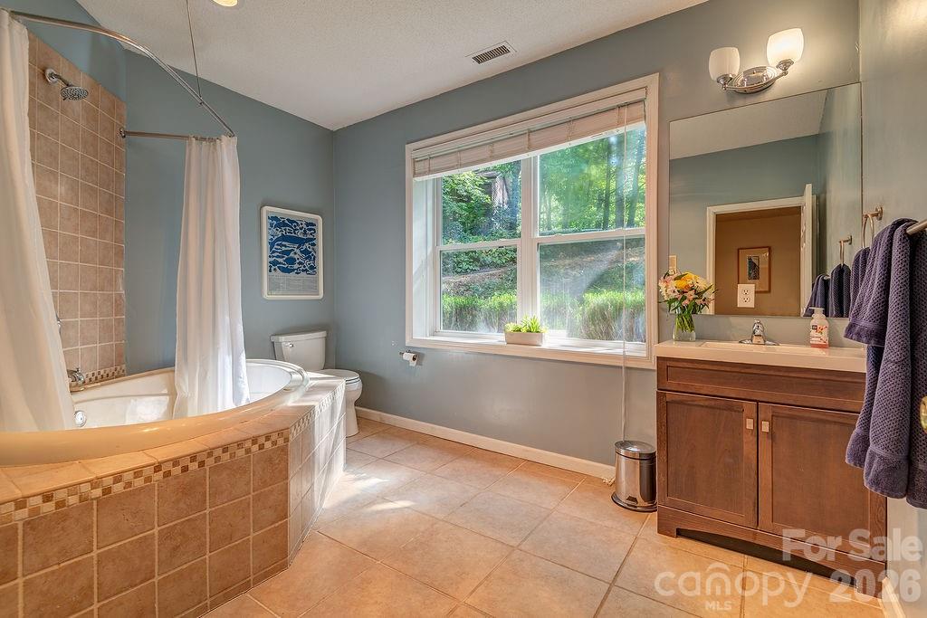11 Muirfield Court Property Photo 27