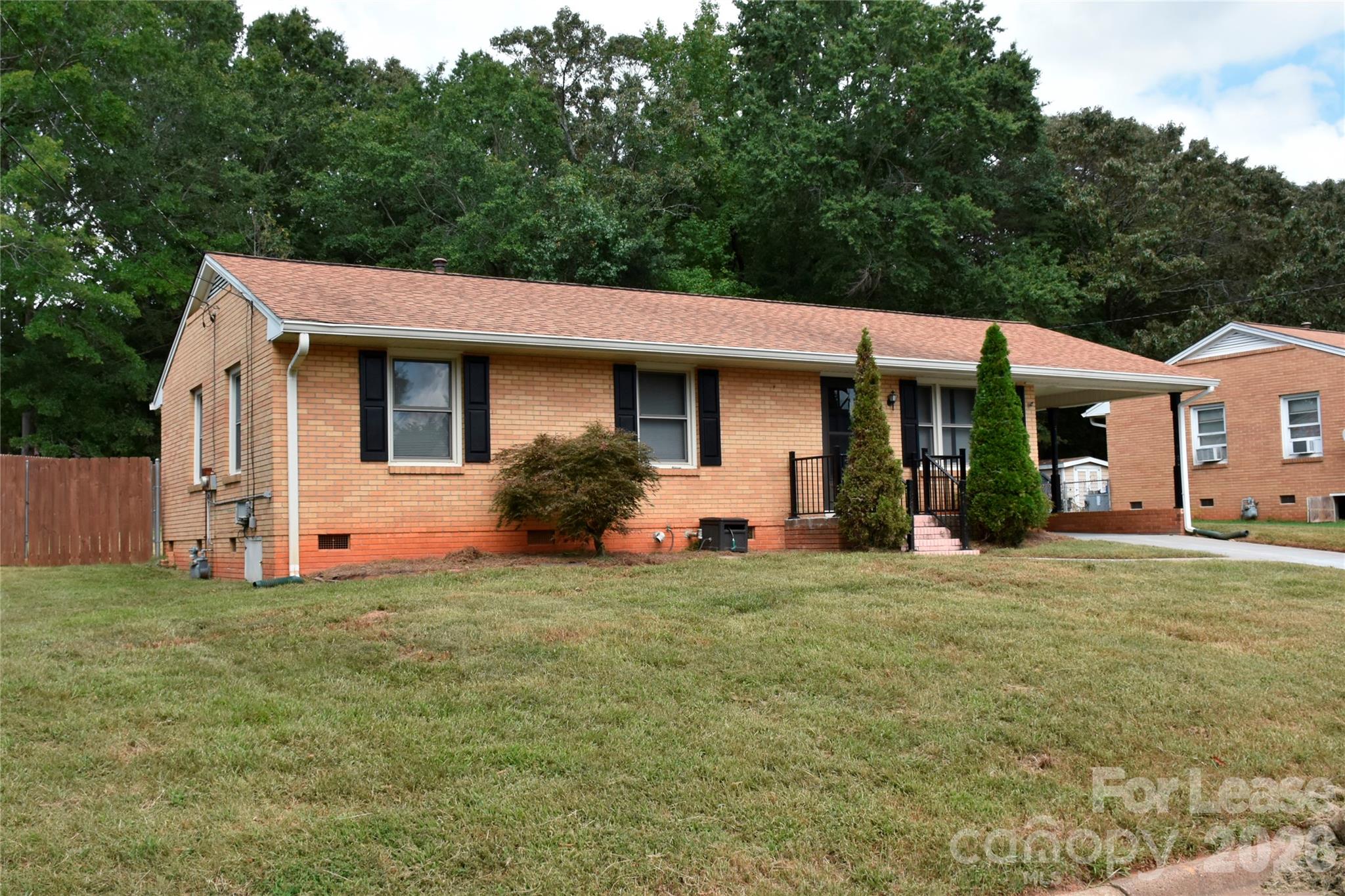 318 Fulton Street Property Photo 2