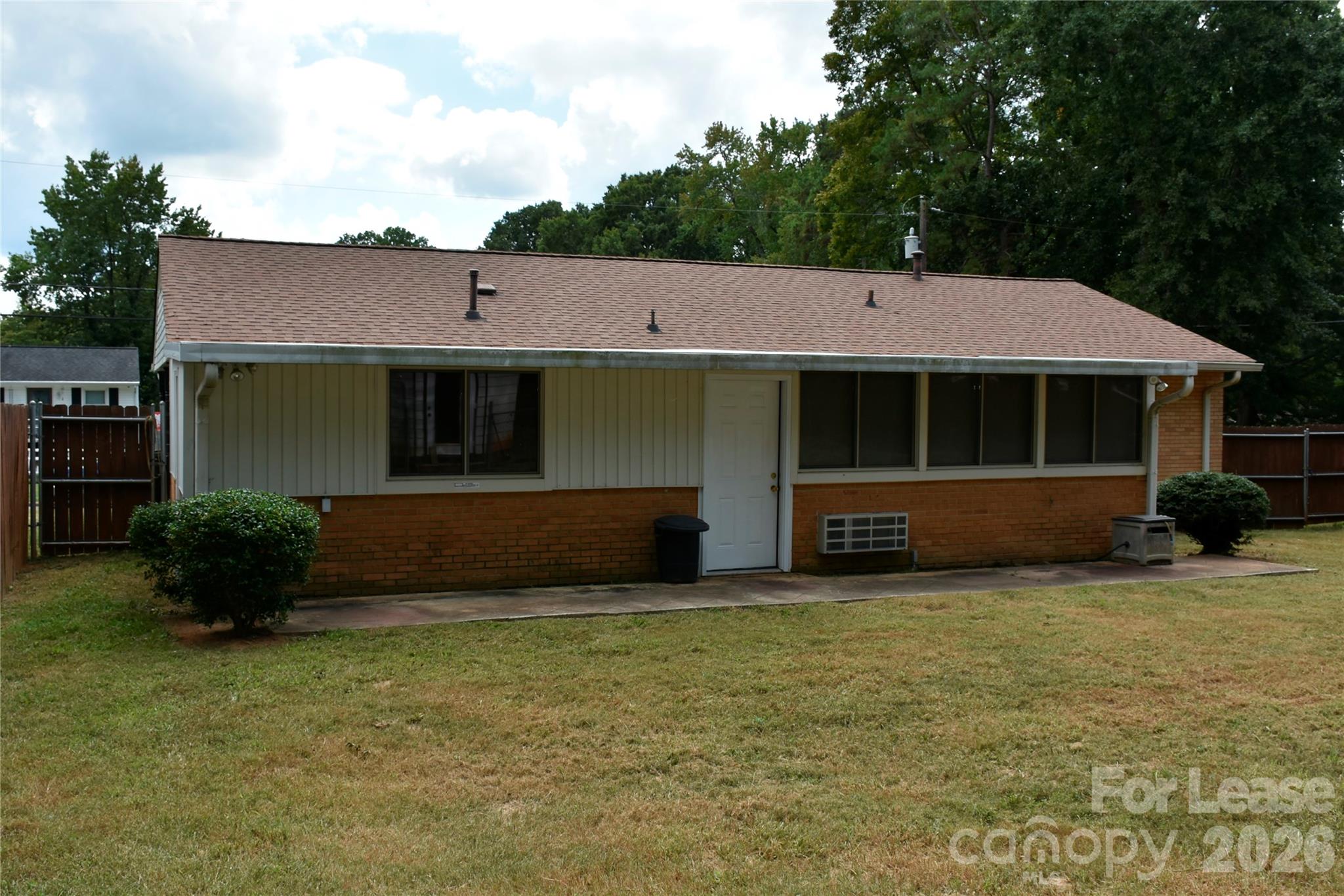 318 Fulton Street Property Photo 11