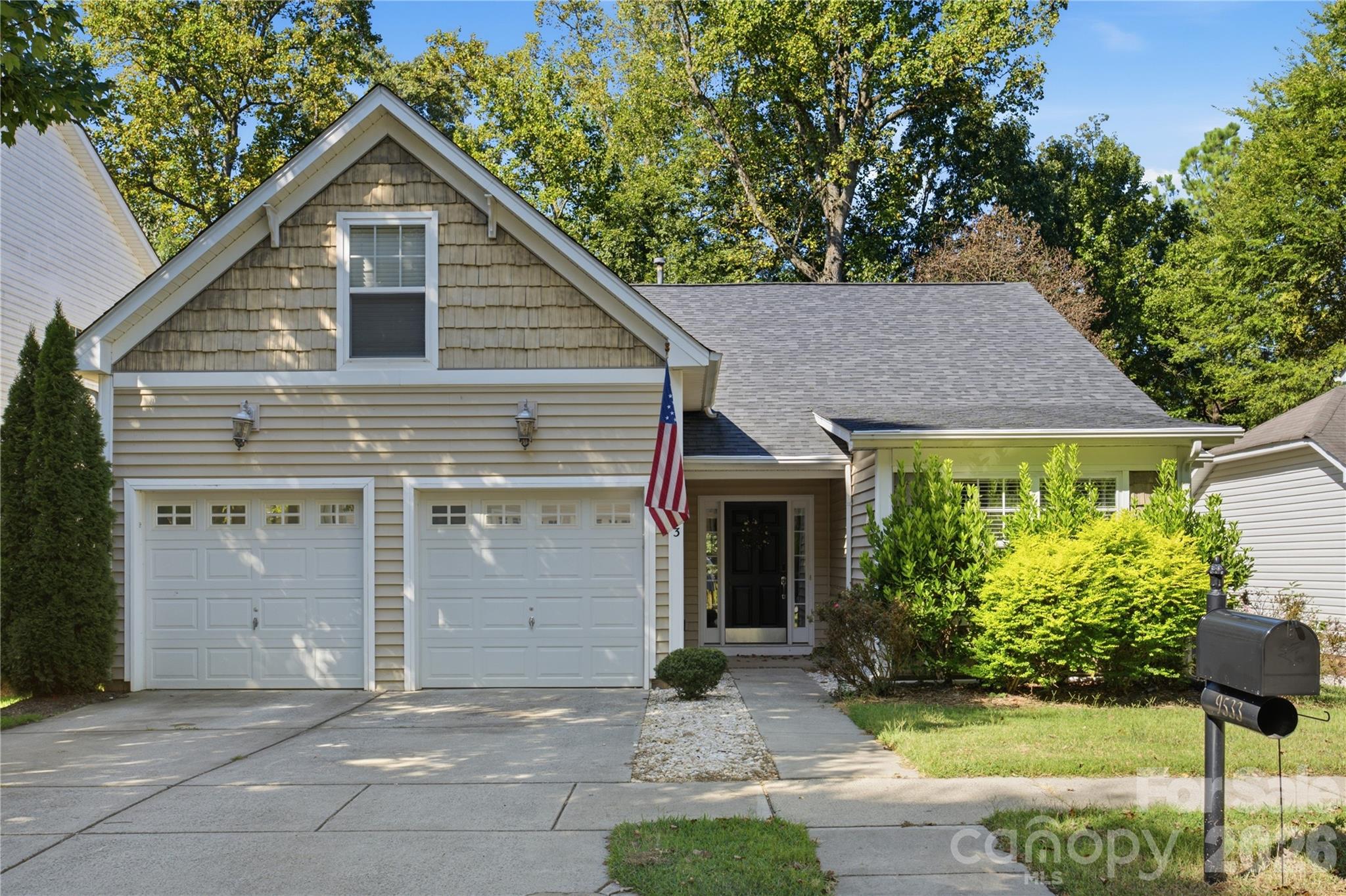9533 Brighthaven Lane Property Photo 1