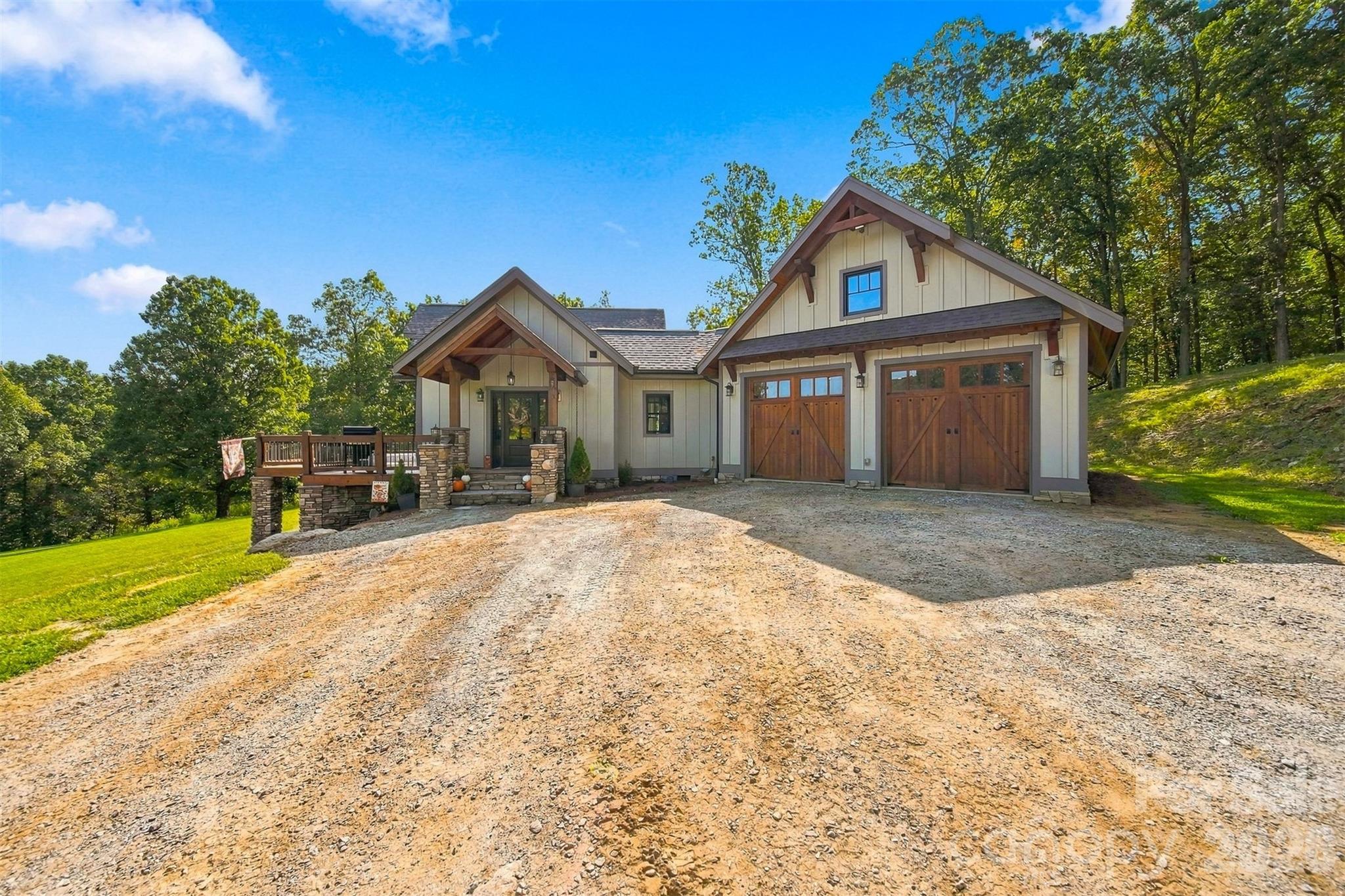 135 Chetola Ridge Drive Property Photo 11