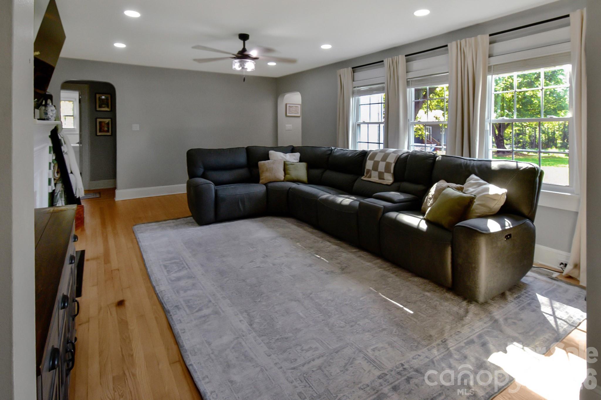 541 Perry Road Property Photo 10