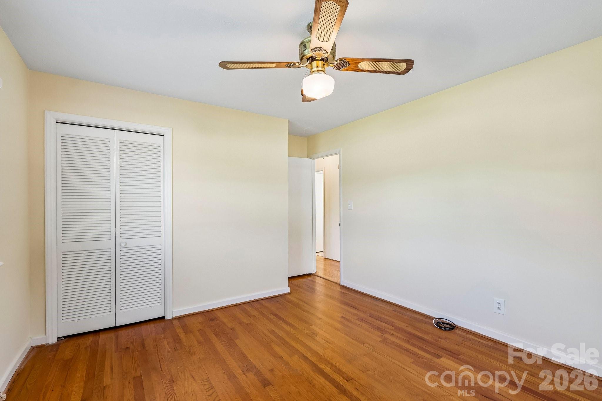 5111 Hawthorne Lane Property Photo 20