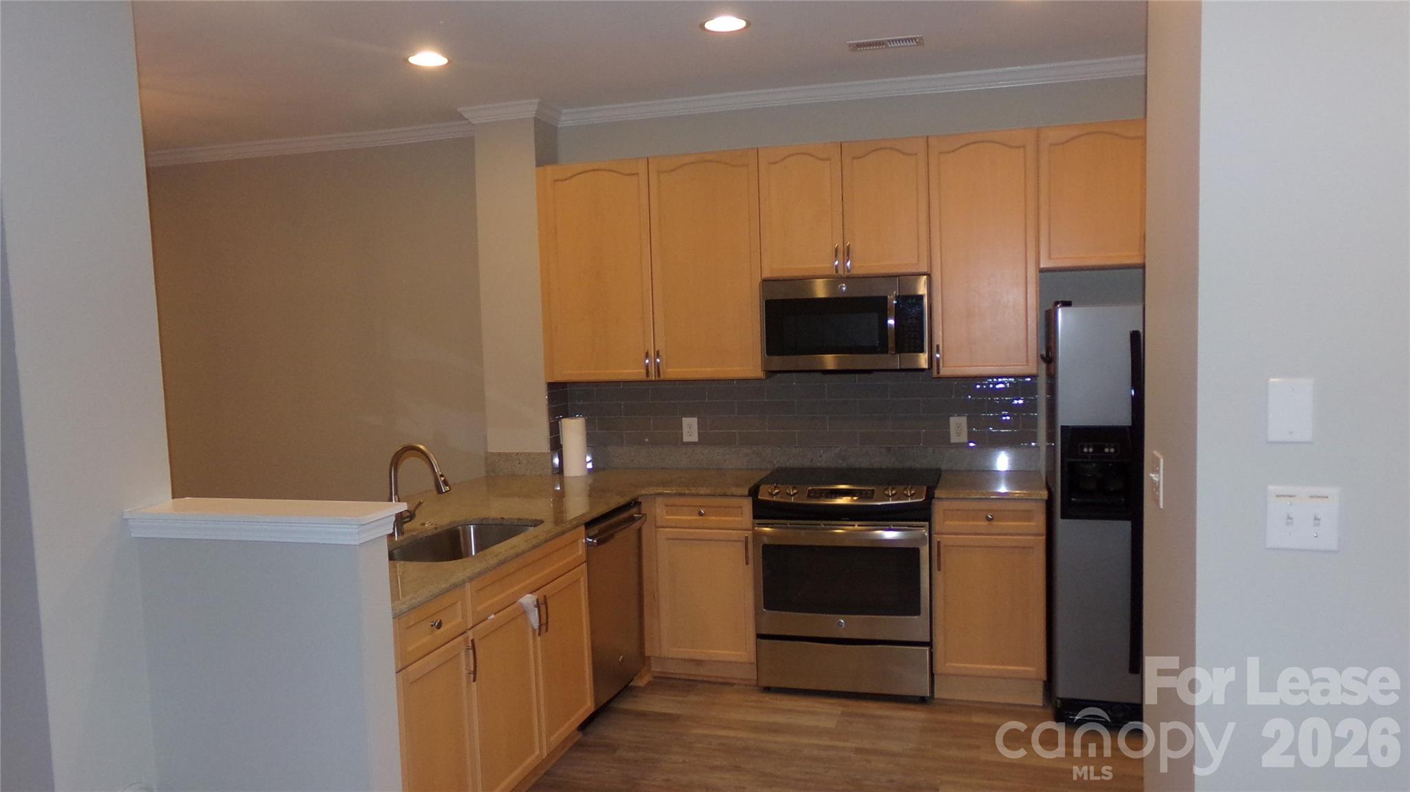 274 Davidson Gateway Drive Property Photo 4