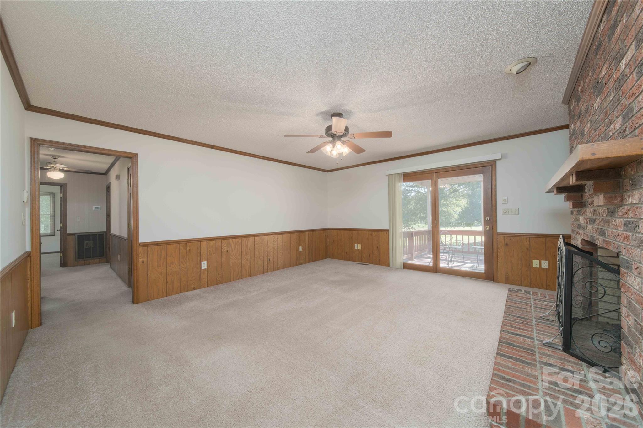 614 Salisbury Street Property Photo 22