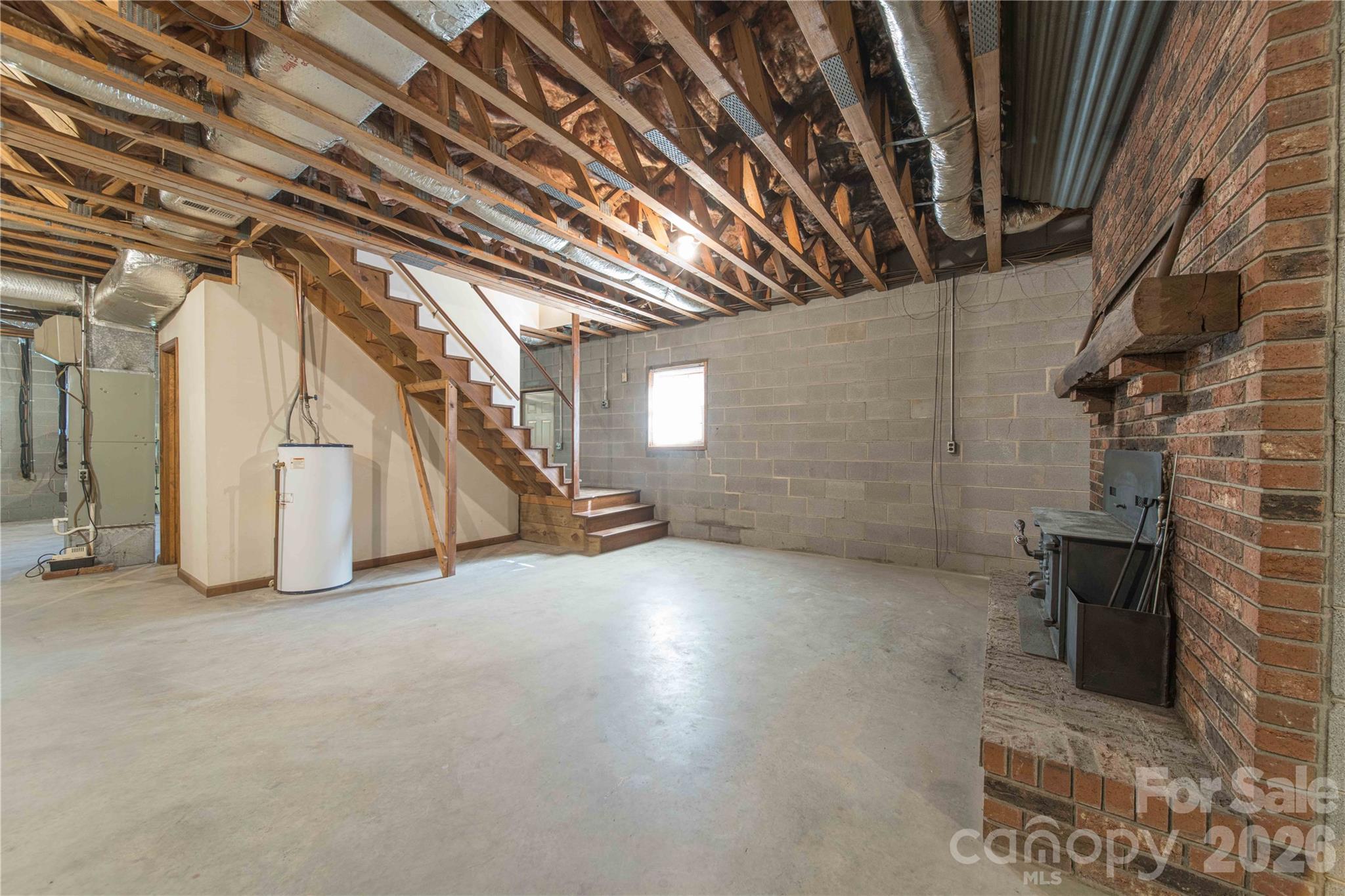 614 Salisbury Street Property Photo 35
