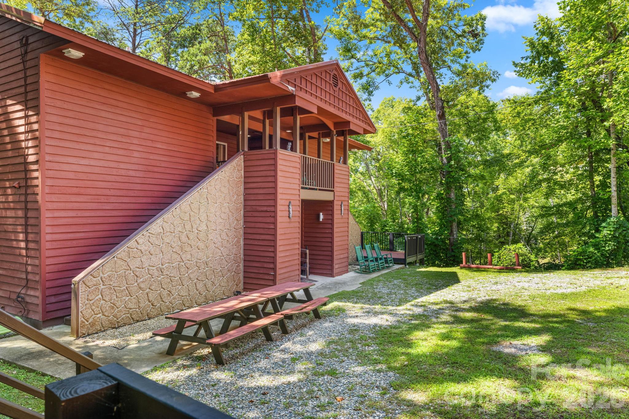 57 Observation Point Road Property Photo 4