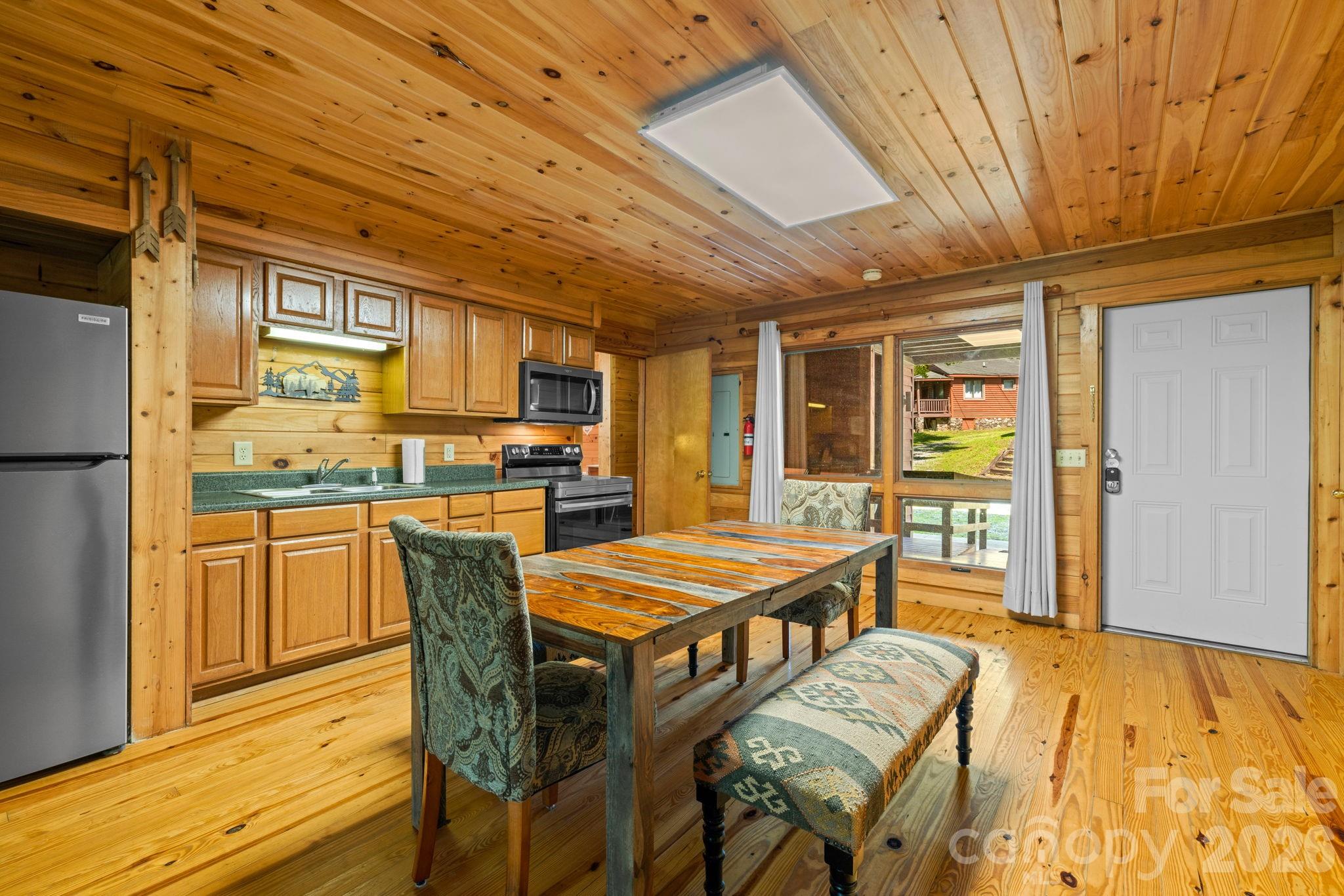 57 Observation Point Road Property Photo 18