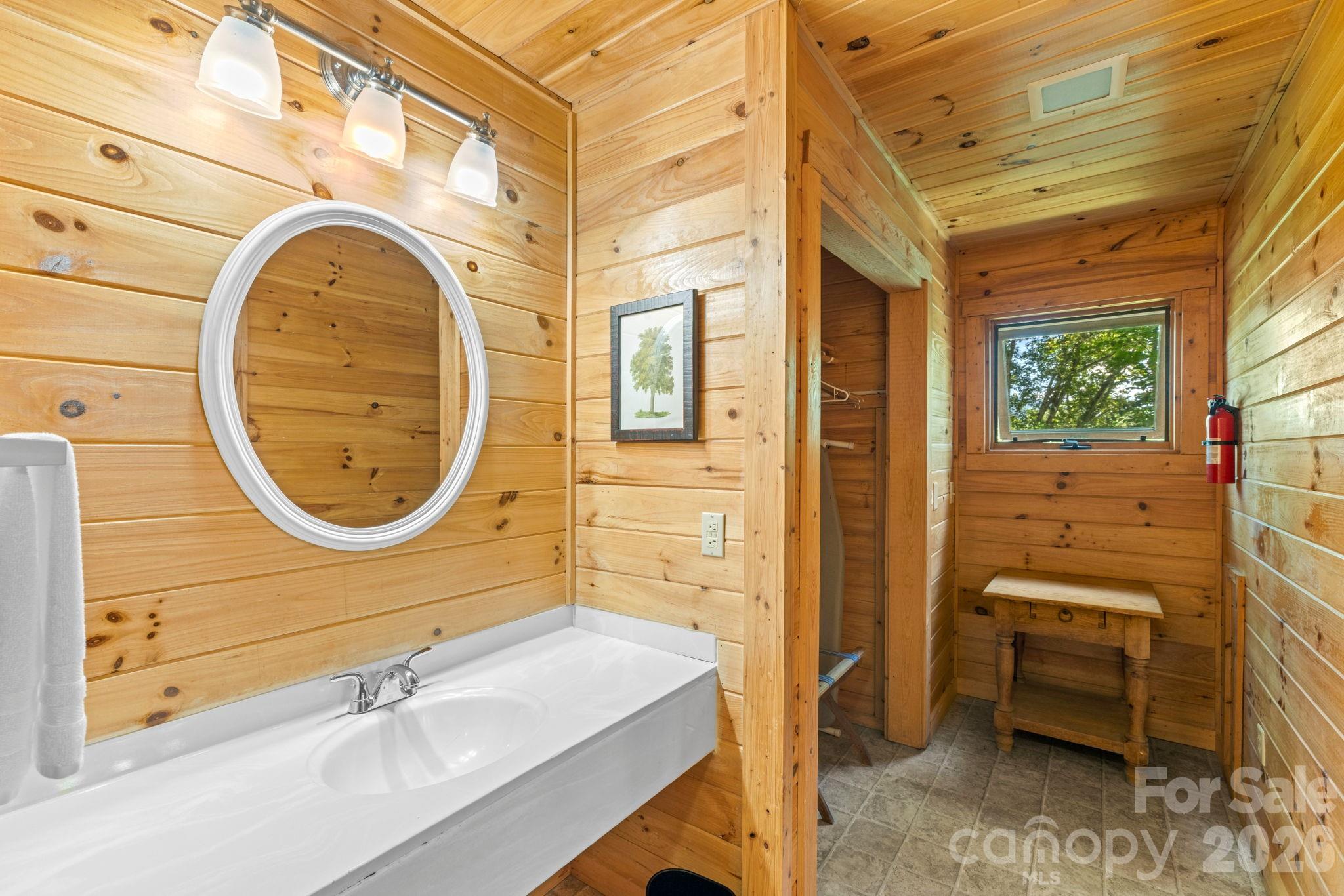 57 Observation Point Road Property Photo 34