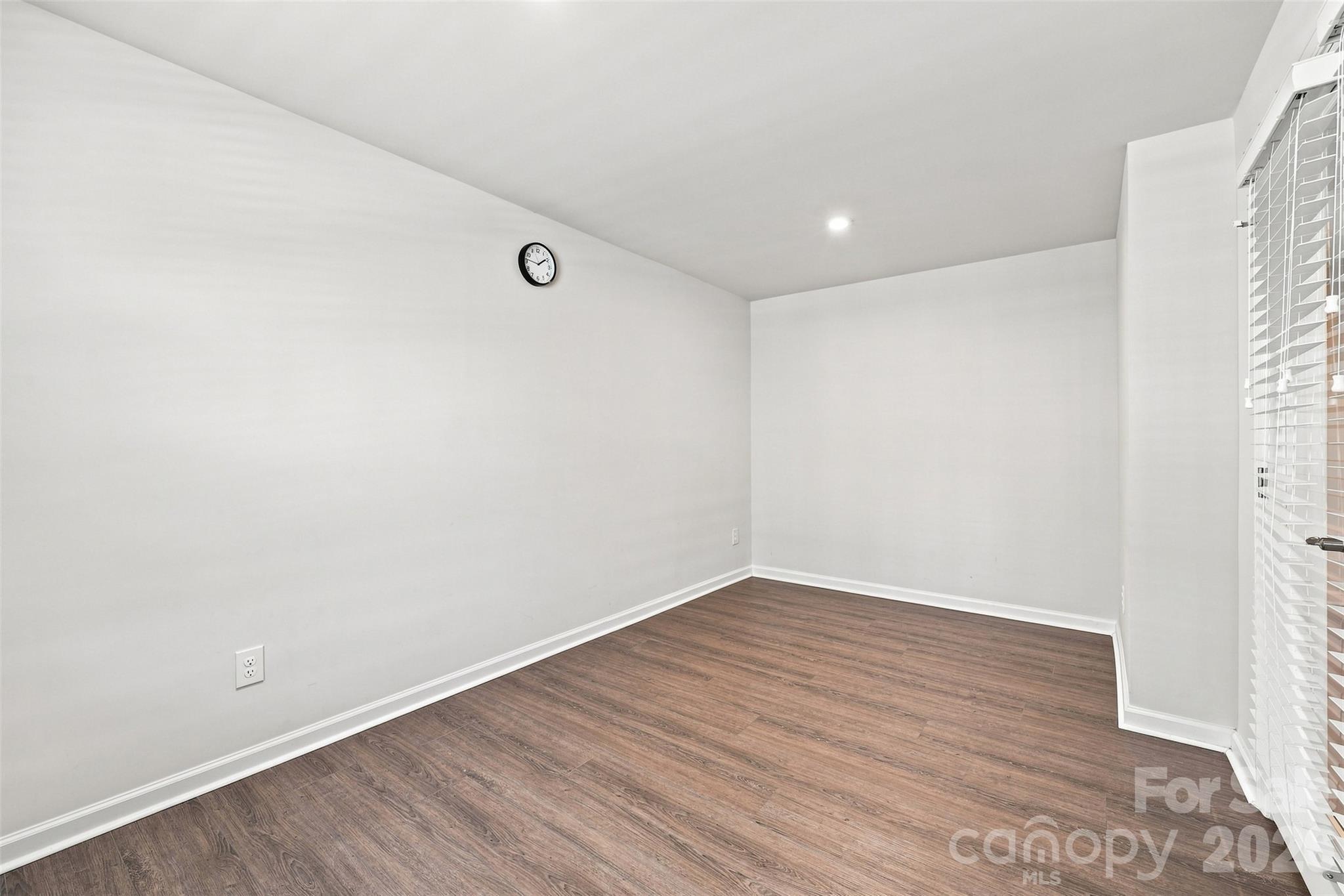 2509 Autumn Olive Lane Property Photo 4