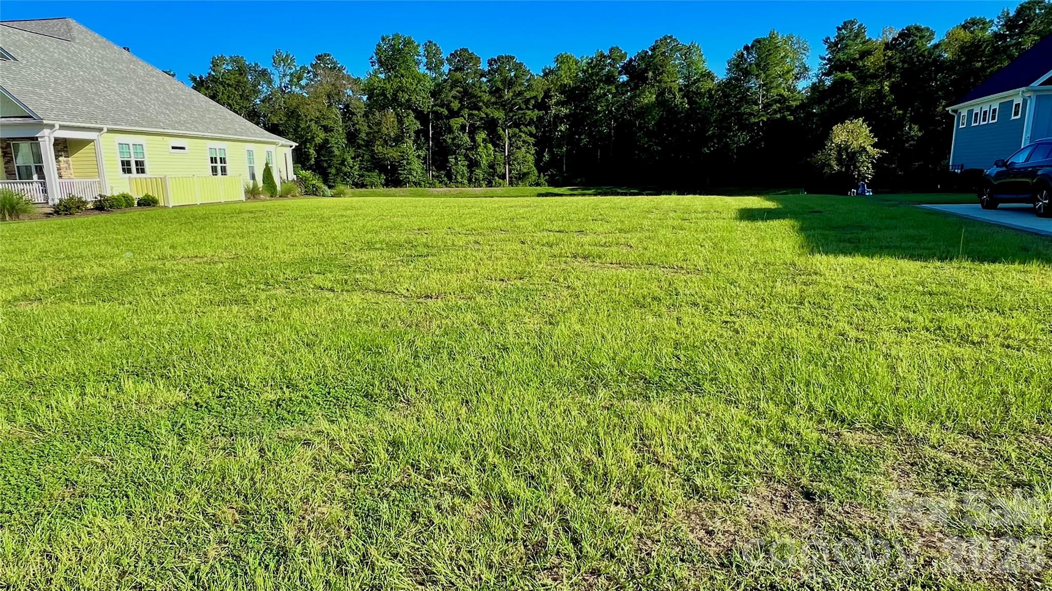 2579 E Timber Crest Drive Property Photo 3