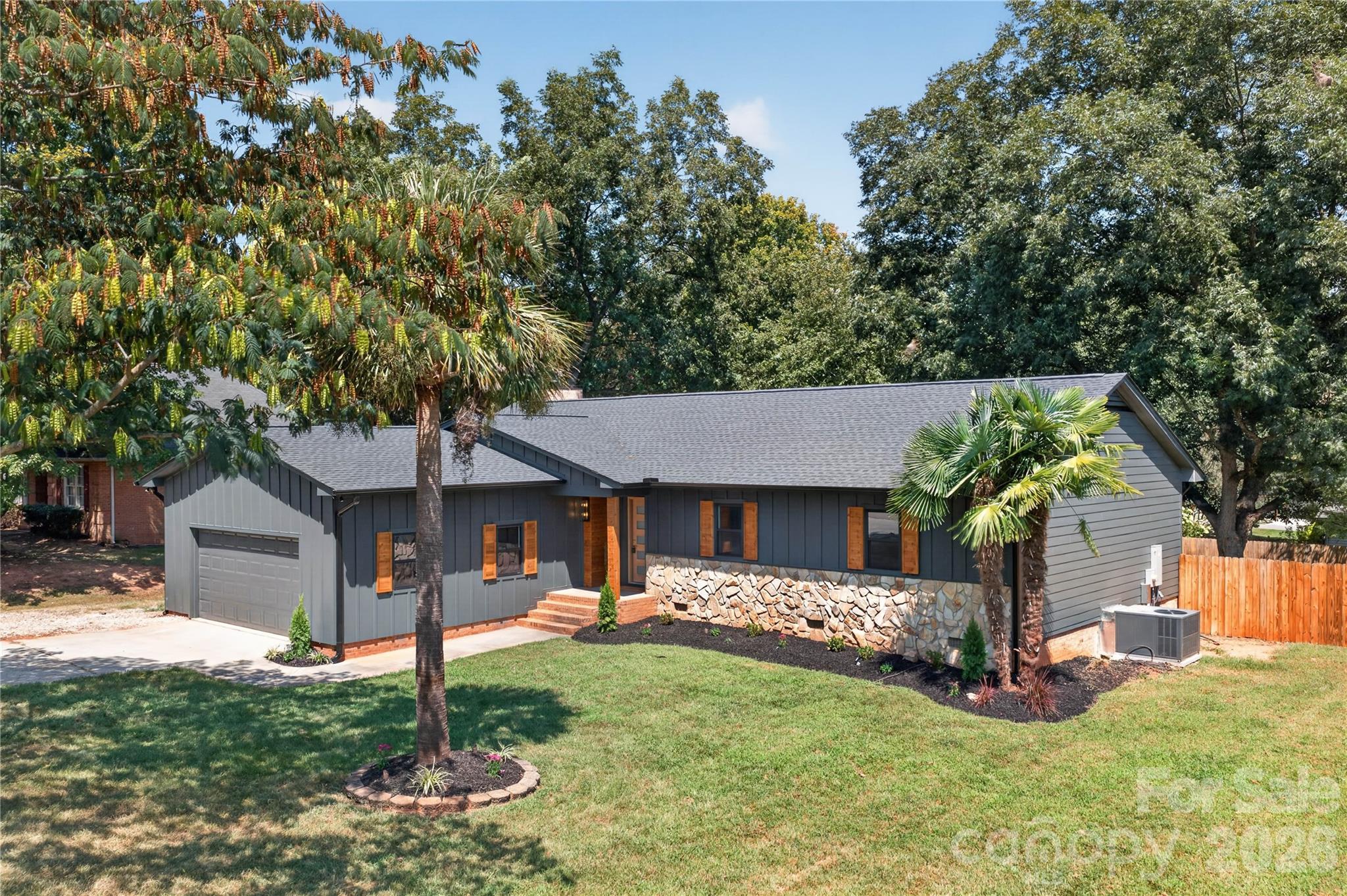 129 Mooreland Road Property Photo 2