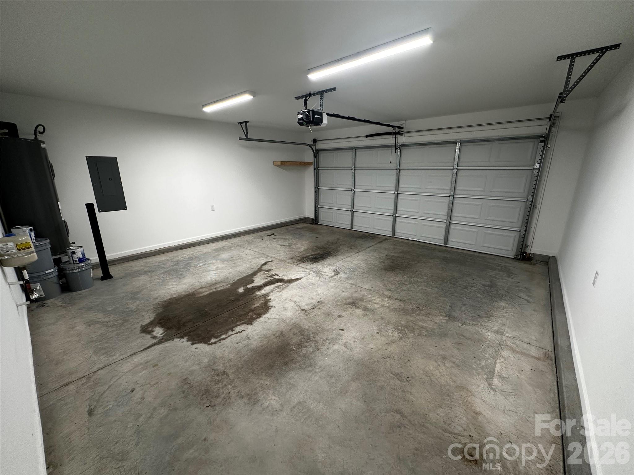408 S Elm Street Property Photo 9