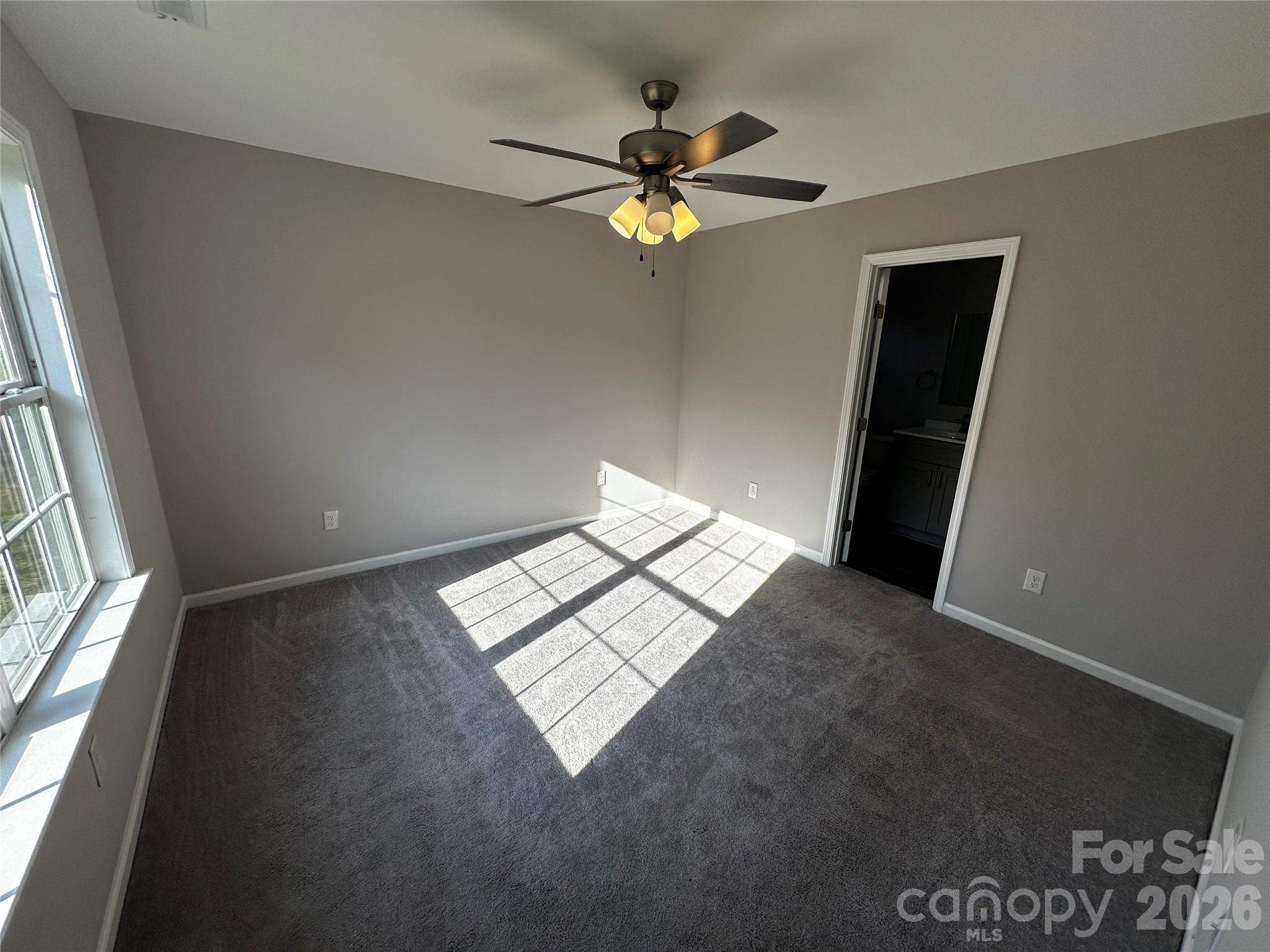 408 S Elm Street Property Photo 10