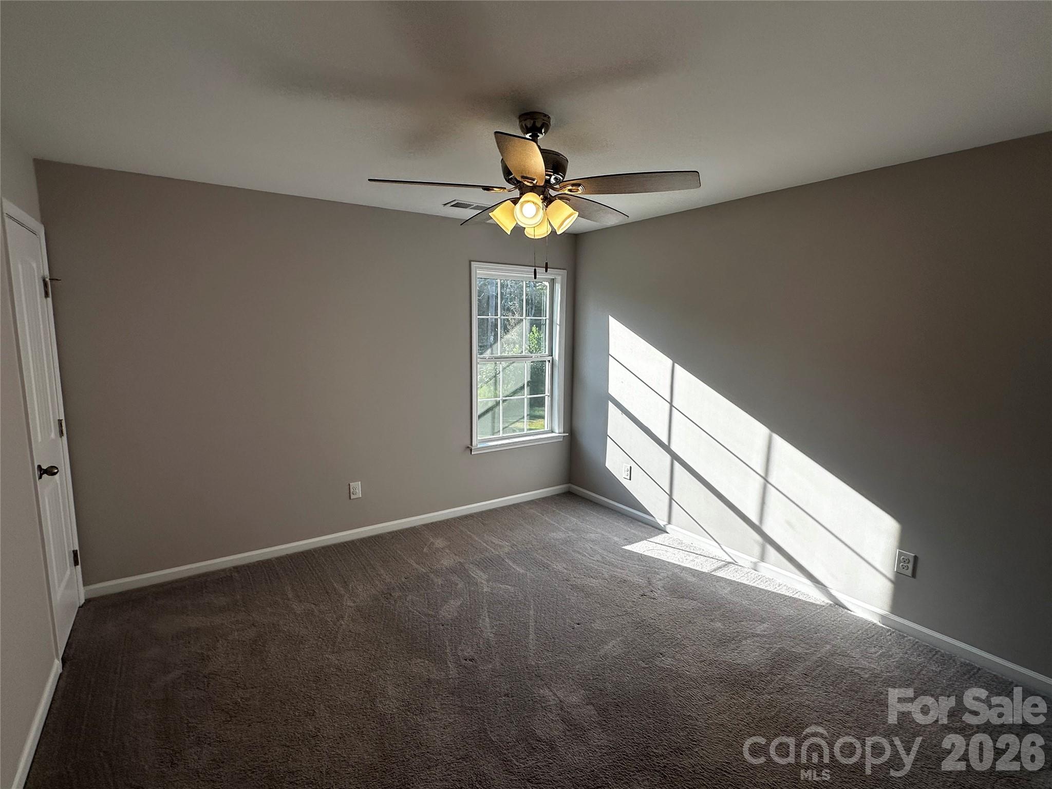 408 S Elm Street Property Photo 12