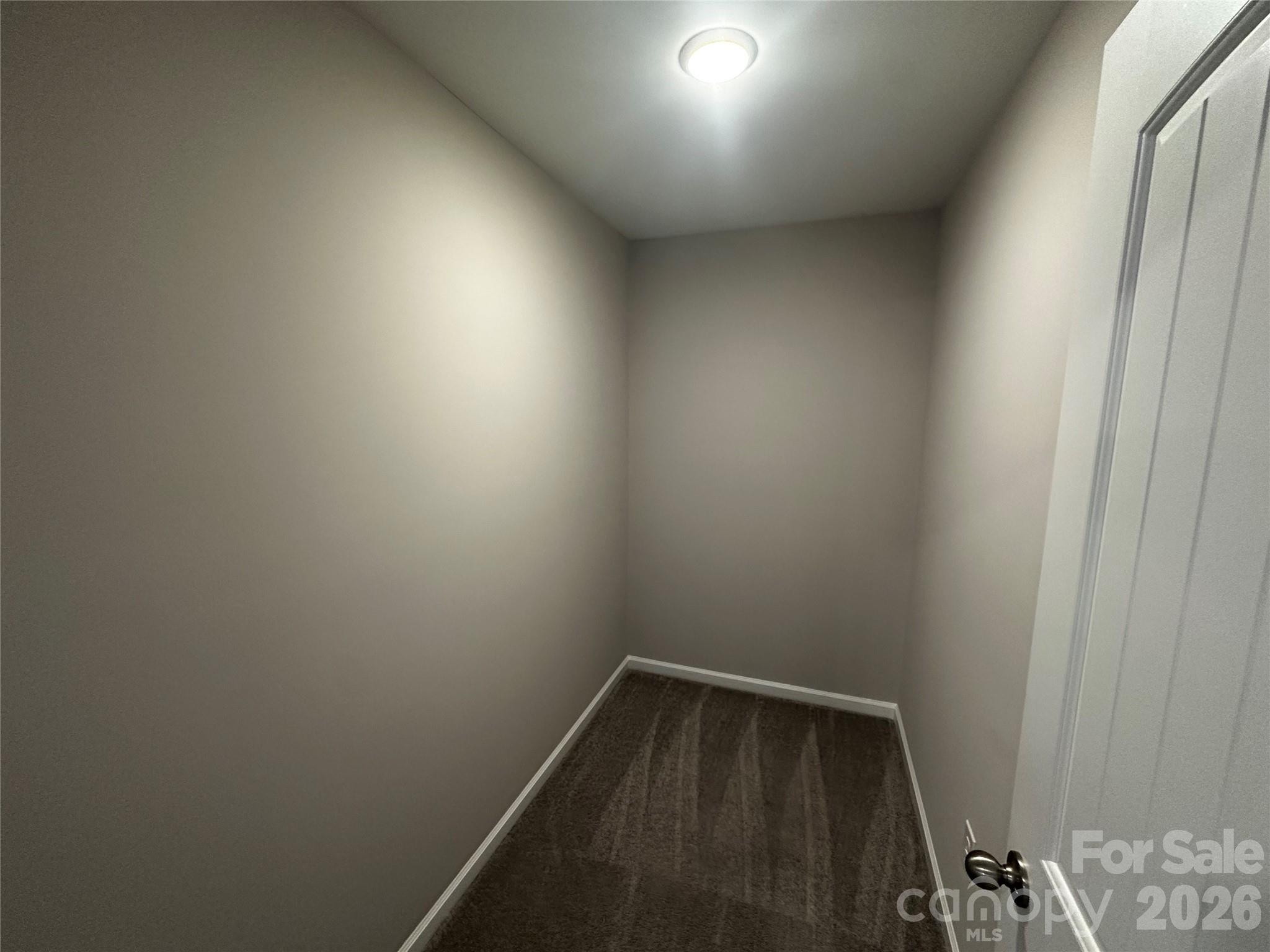 408 S Elm Street Property Photo 13