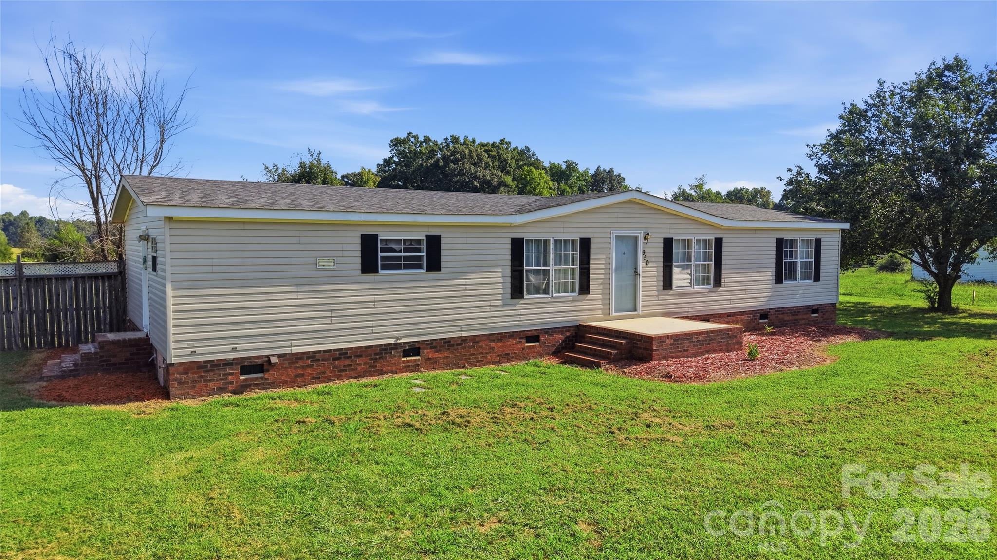 950 Weaver Road Property Photo 1