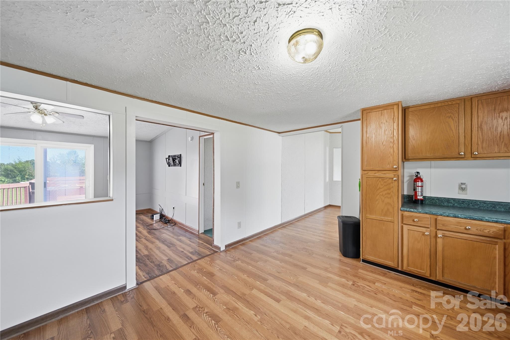950 Weaver Road Property Photo 13