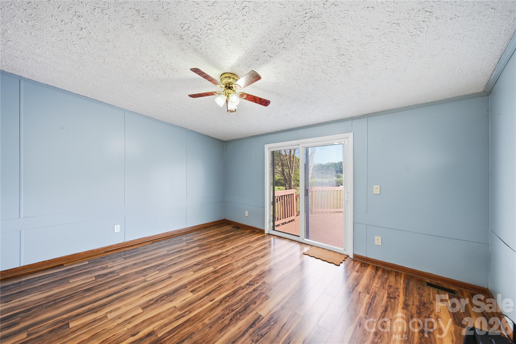 950 Weaver Road Property Photo 17