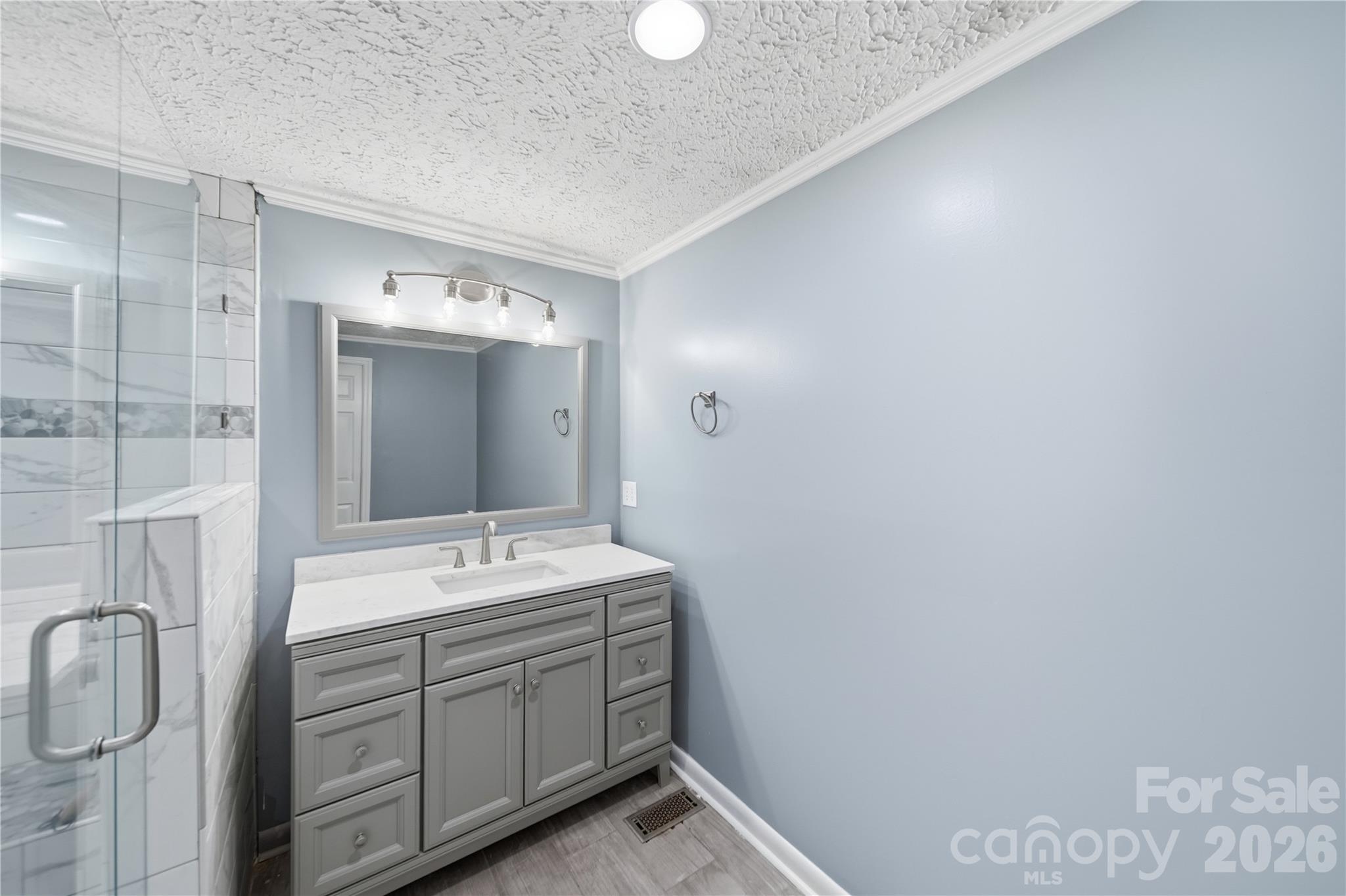 950 Weaver Road Property Photo 30