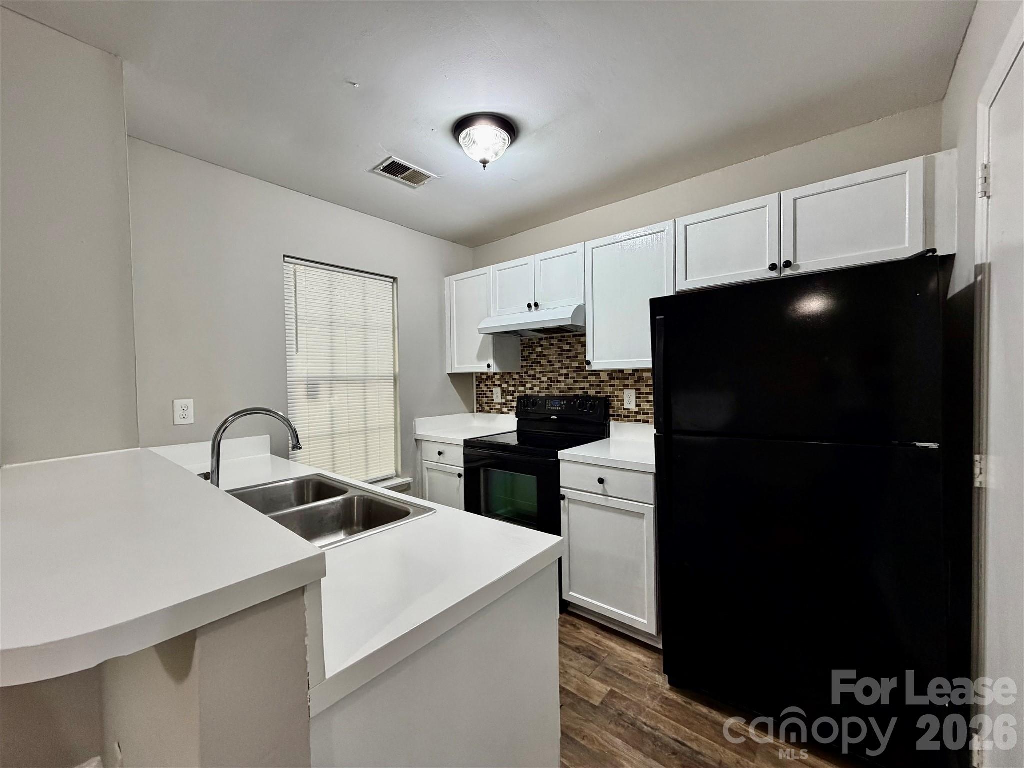 6354 Windsor Gate Lane Property Photo 7