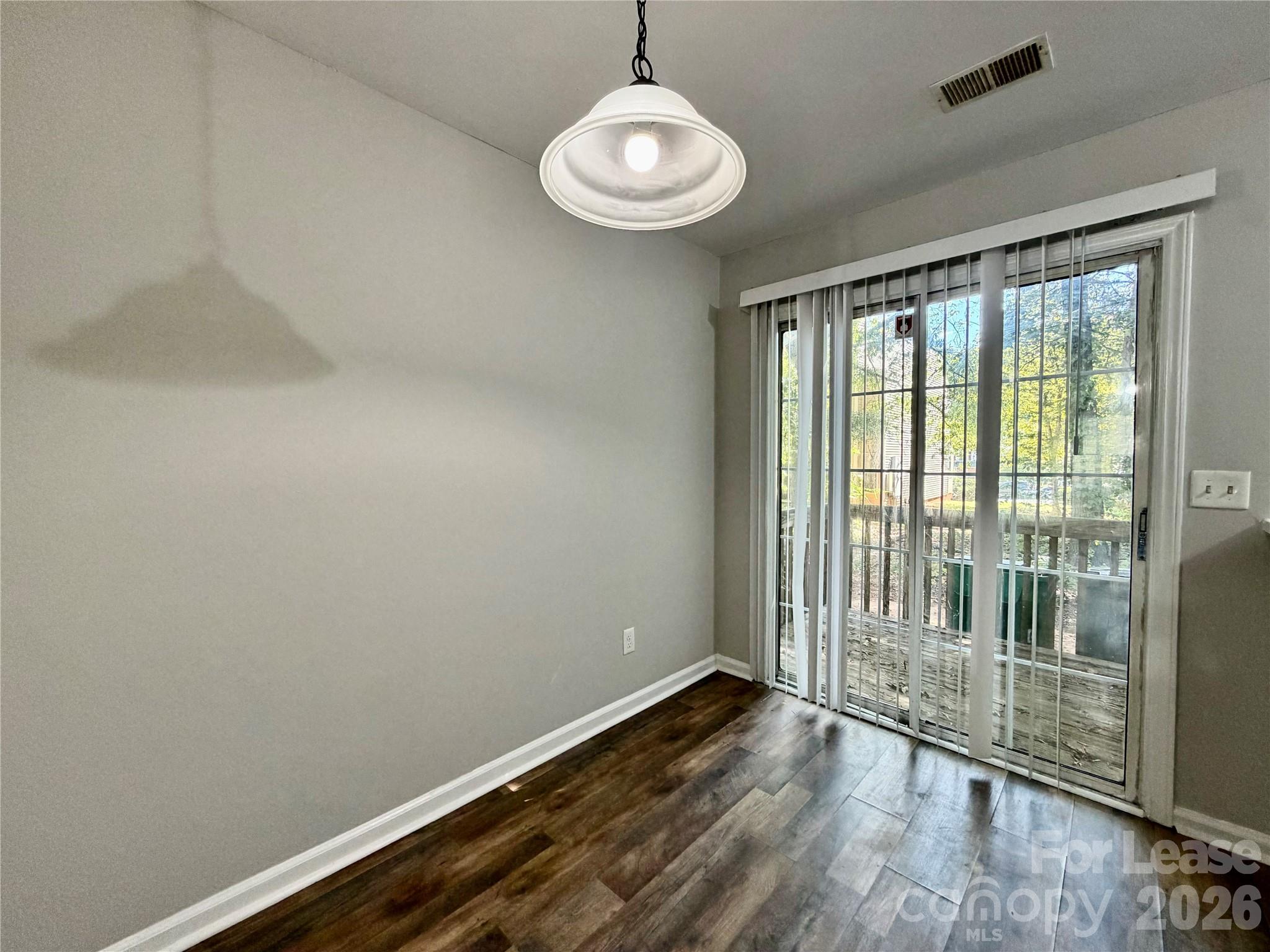 6354 Windsor Gate Lane Property Photo 11