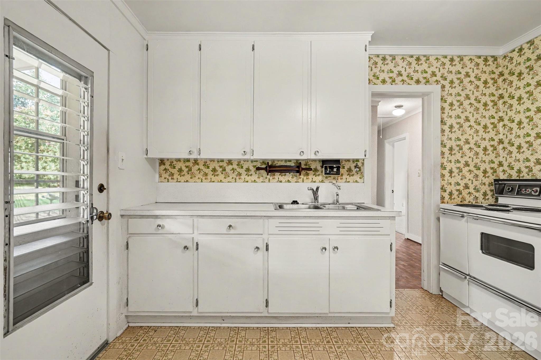 968 Hampton Grace Avenue Property Photo 11